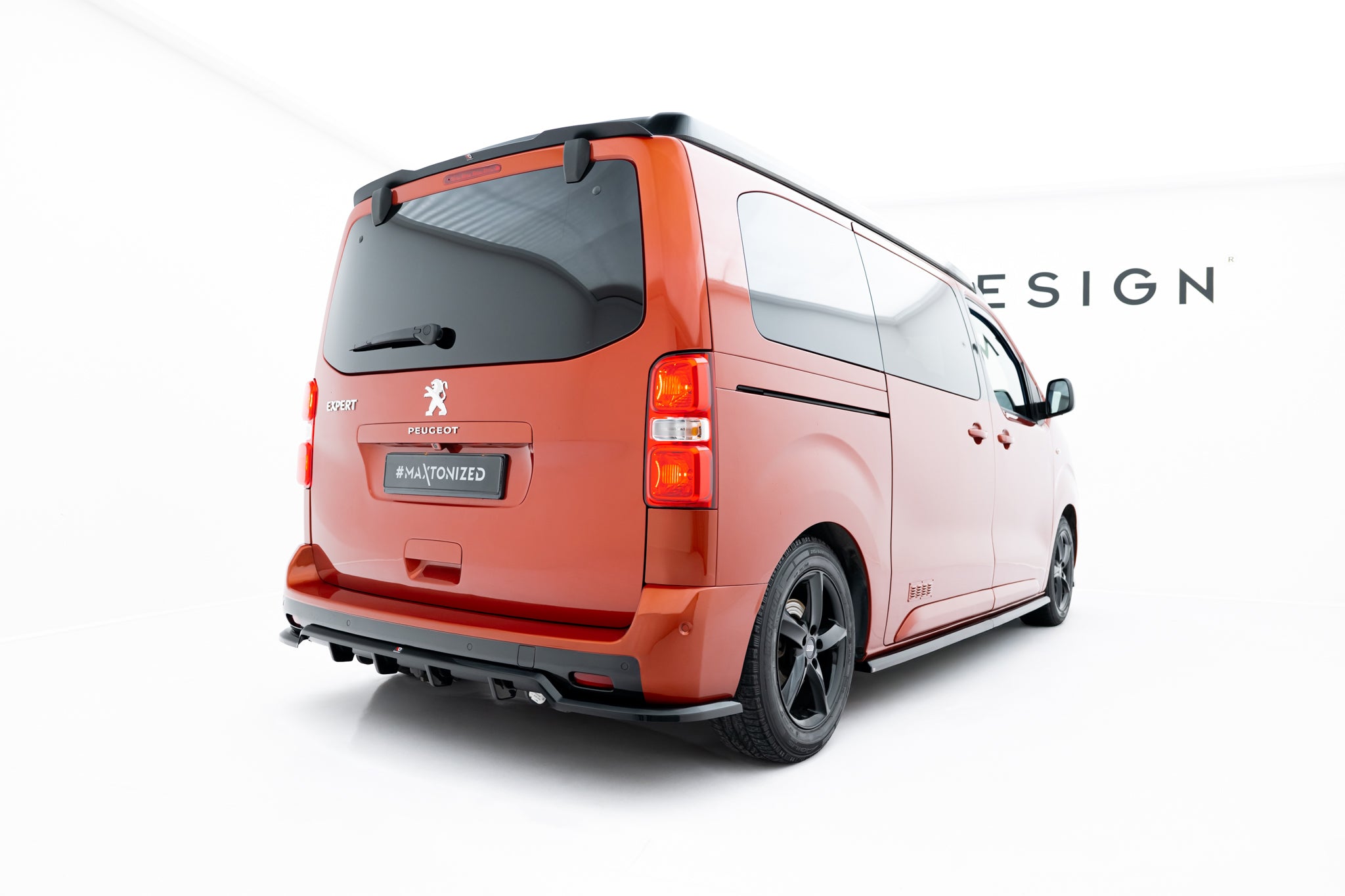 Maxton Design Spoiler CAP passend für Peugeot Expert Mk3 schwarz Hochglanz