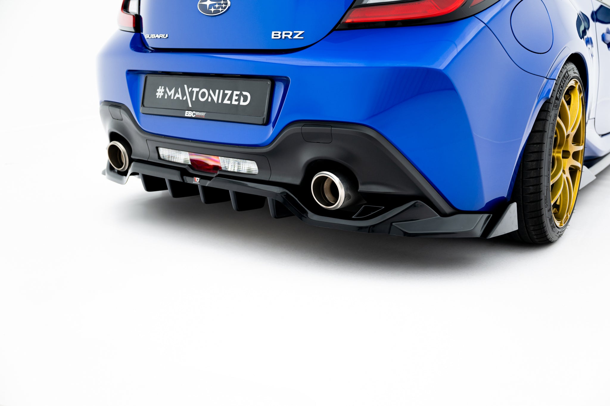 Maxton Design Street+ Mittlerer Diffusor RACE passend für V.3 Subaru BRZ Mk2 schwarz Hochglanz