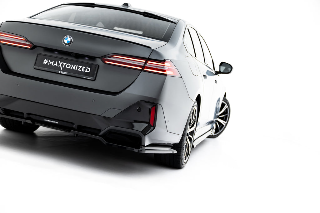 Maxton Design Heck Ansatz Flaps Diffusor V.1 passend für BMW 5er / i5 M-Paket Limousine / Touring G60 / G61 schwarz Hochglanz