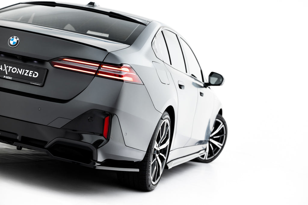 Maxton Design Heck Ansatz Flaps Diffusor V.2 passend für BMW 5er / i5 M-Paket Limousine / Touring G60 / G61 schwarz Hochglanz