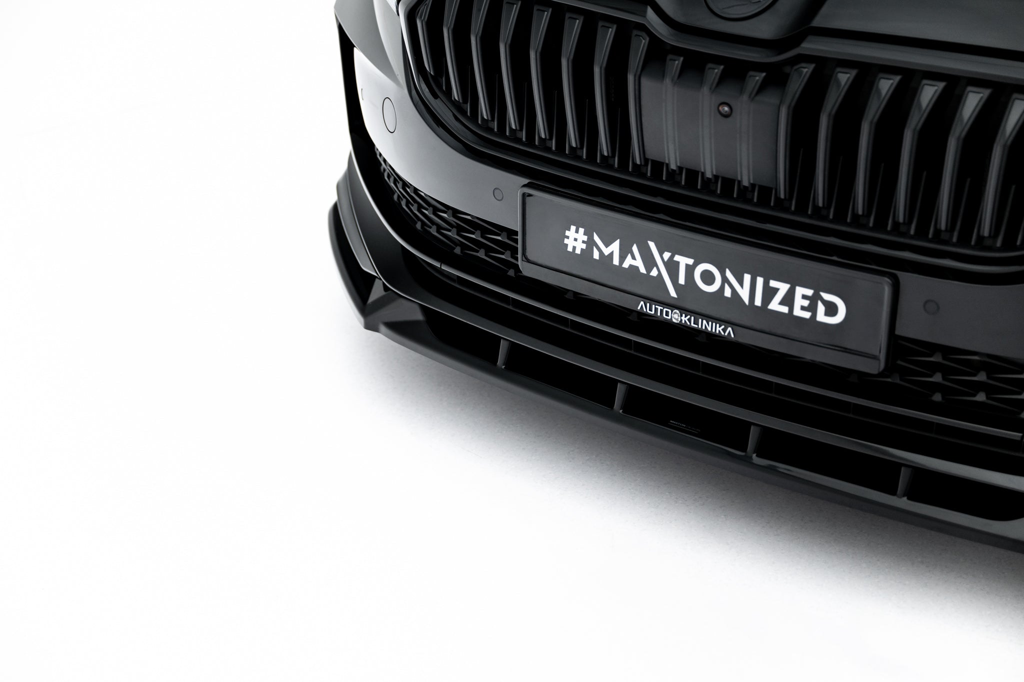Maxton Design Street+ Spoilerlippe Front Ansatz V.2 passend für Skoda Superb Sportline Mk4 schwarz Hochglanz