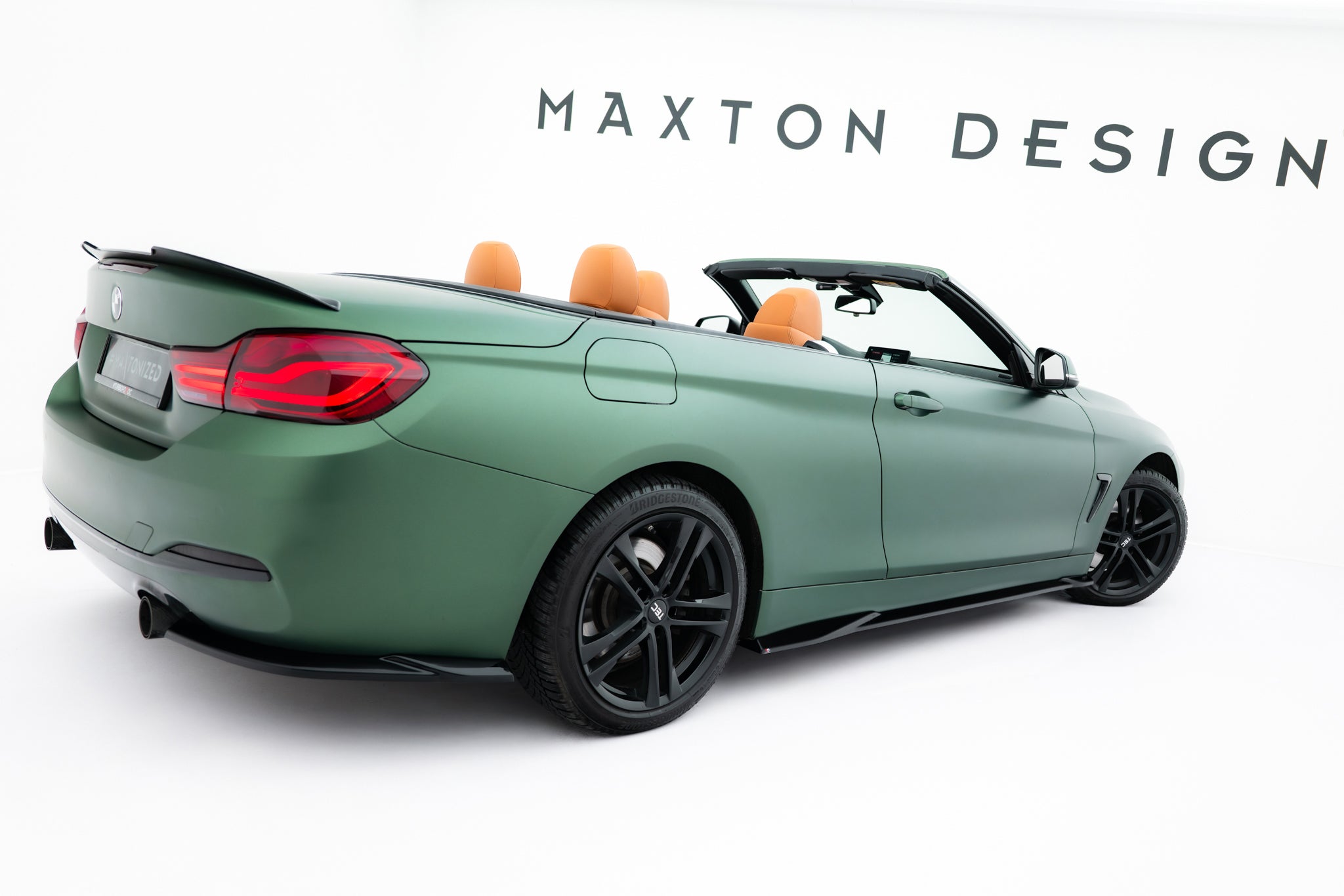 Maxton Design Street+ Seitenschweller Leisten passend für BMW 4er Cabrio / Coupe F33 / F32 schwarz Hochglanz