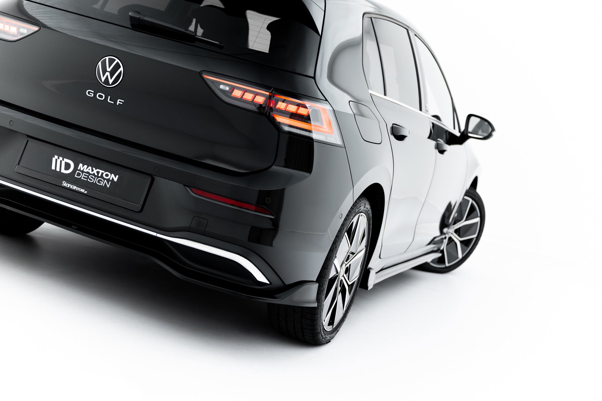 Maxton Design Heckansatz VW Golf Hatchback Mk8 Facelift schwarz Hochglanz für Volkswagen Golf Mk8 Facelift