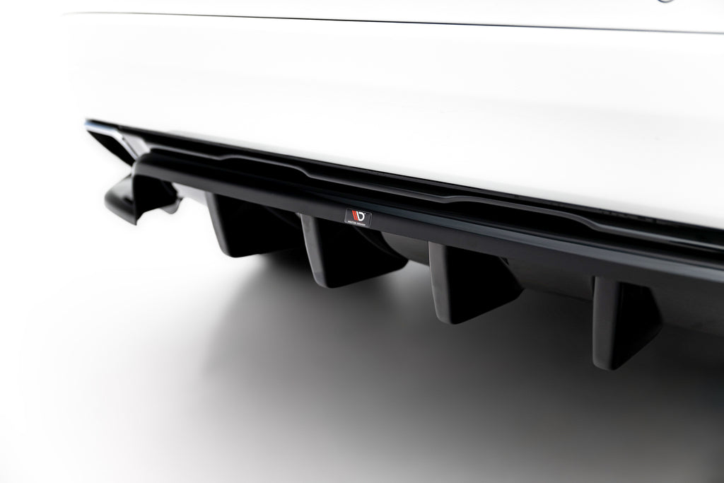Maxton Design Street+ Mittlerer Diffusor RACE passend für Volvo XC60 Mk1 Facelift schwarz Hochglanz