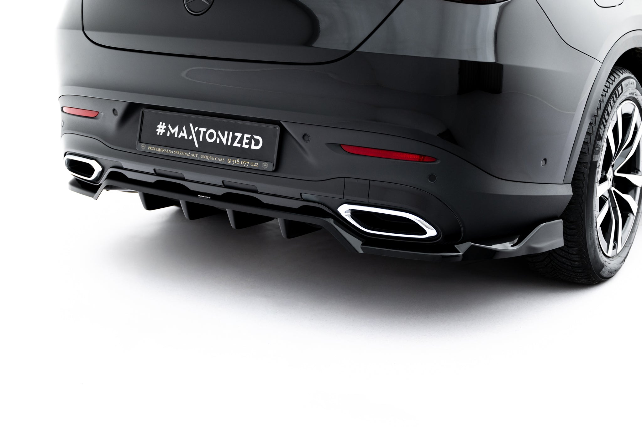 Maxton Design Street+ Mittlerer Diffusor RACE passend für Mercedes-Benz GLC Coupe C254 schwarz Hochglanz