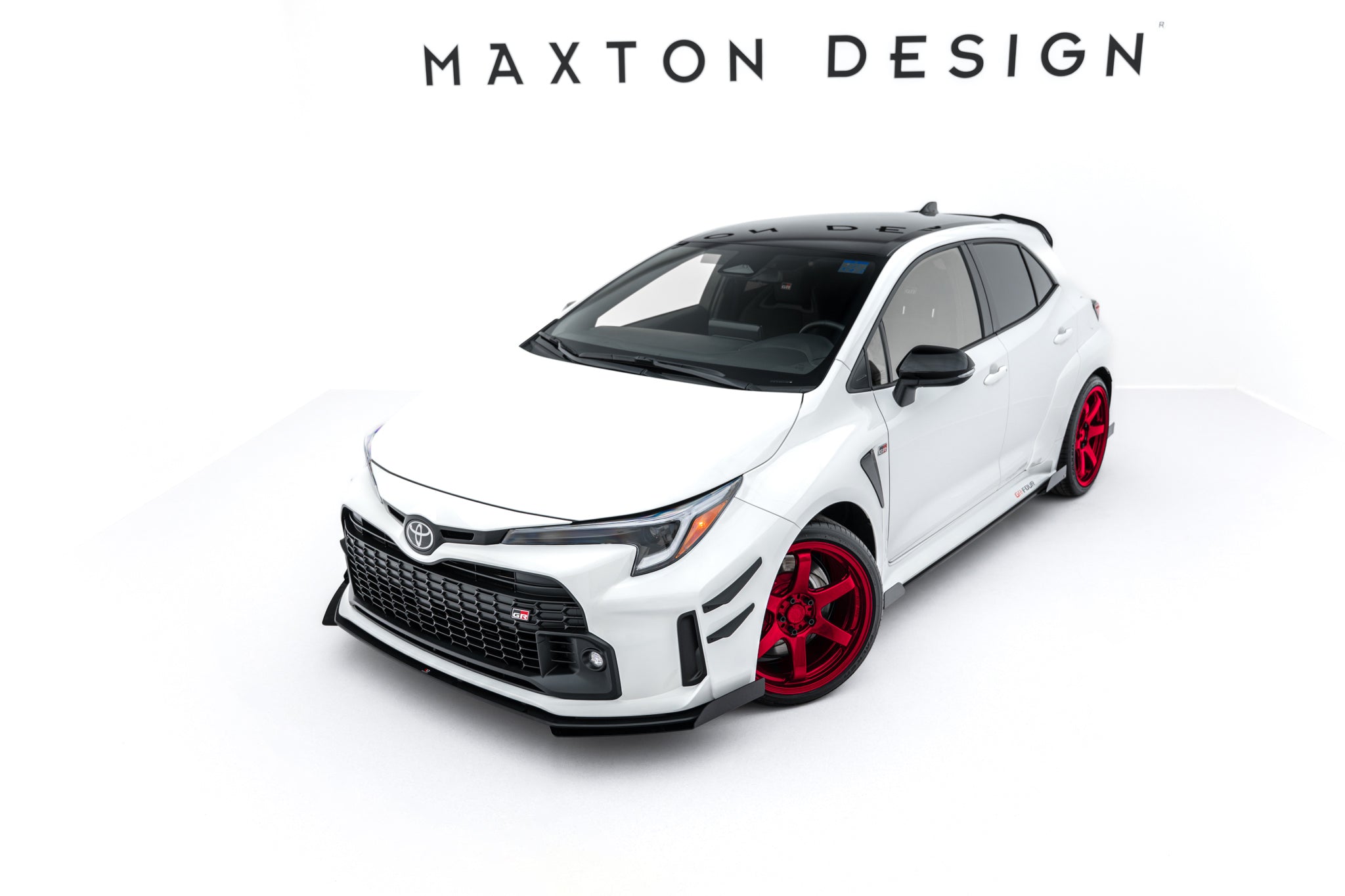 Maxton Design Front Stoßstange Flaps passend für Flaps Toyota GR Corolla Mk12 schwarz Hochglanz