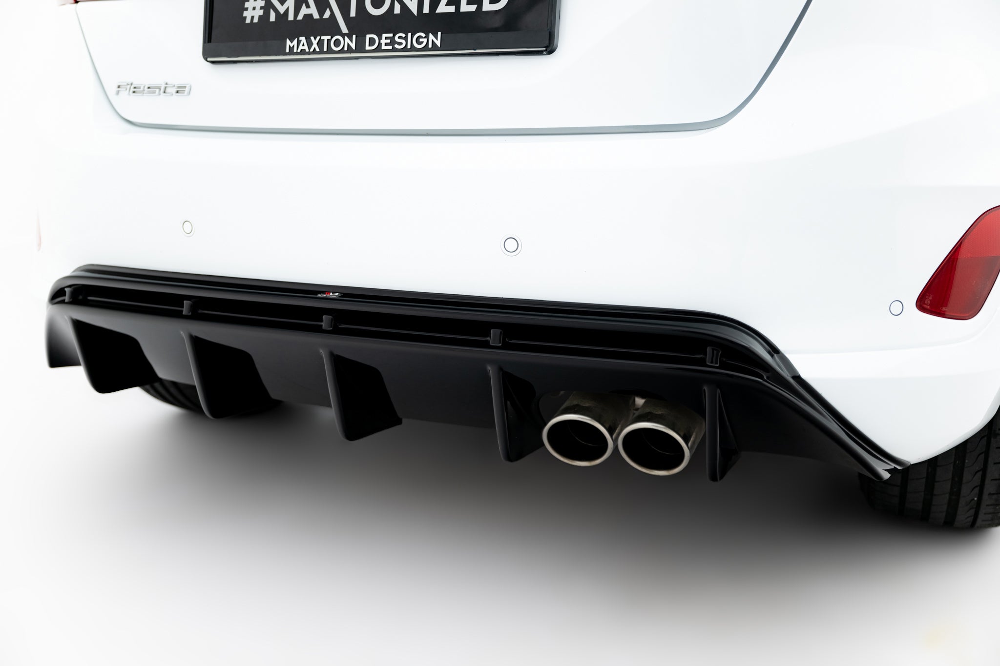 Maxton Design Diffusor Heck Ansatz V.2 passend für Ford FIesta Mk8 ST schwarz Hochglanz