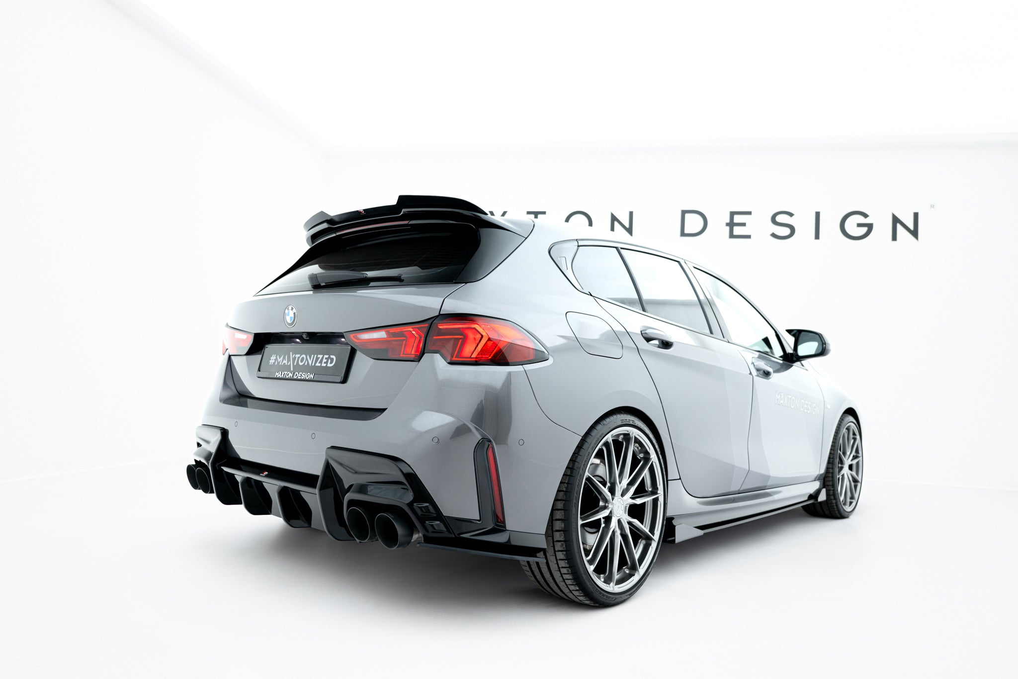 Maxton Design Street Pro Heck Ansatz Flaps Diffusor V.2 passend für BMW 1er M-Paket F70