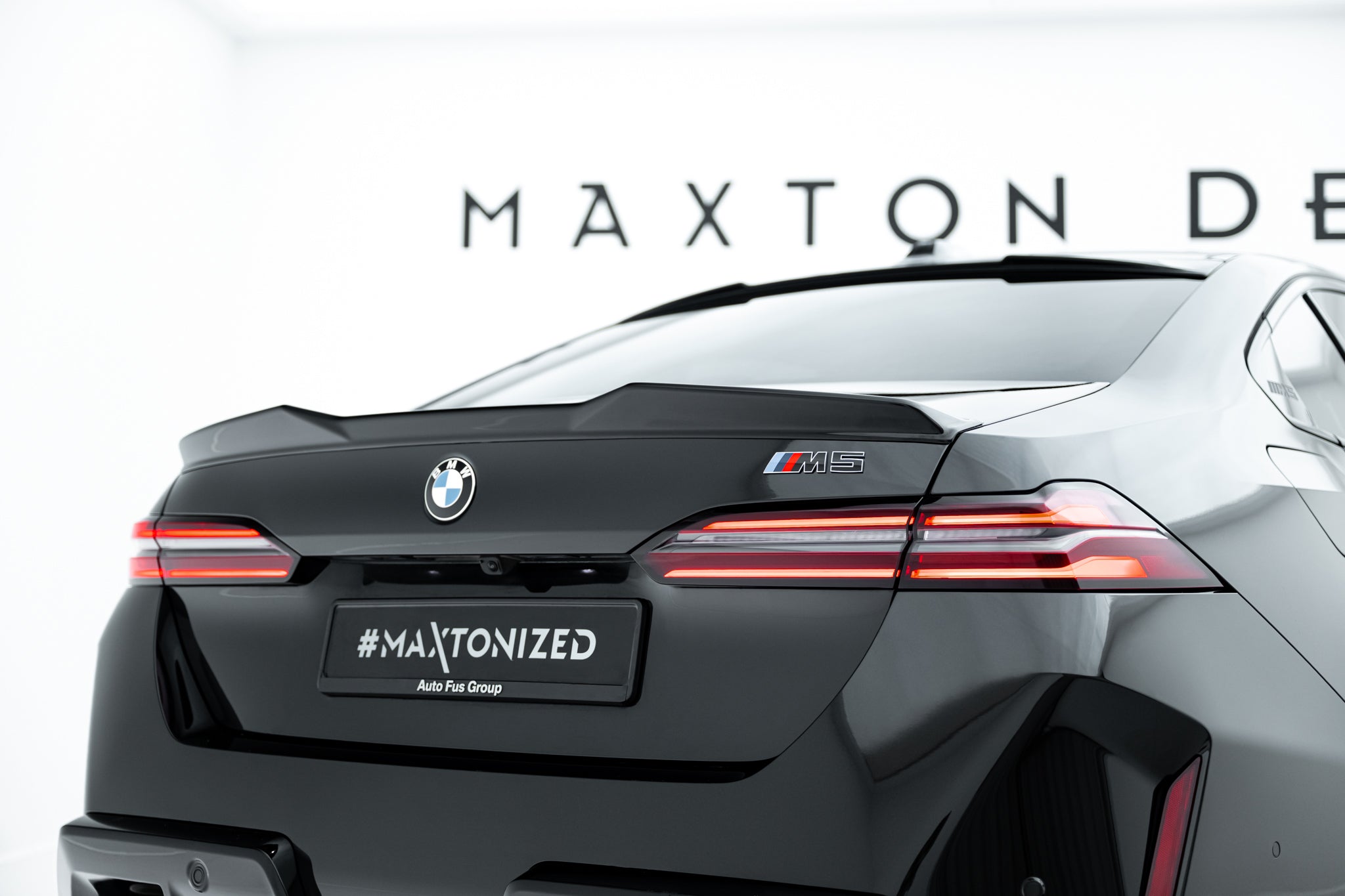 Maxton Design Spoiler CAP 3D passend für BMW M5 Limousine G90 schwarz Hochglanz
