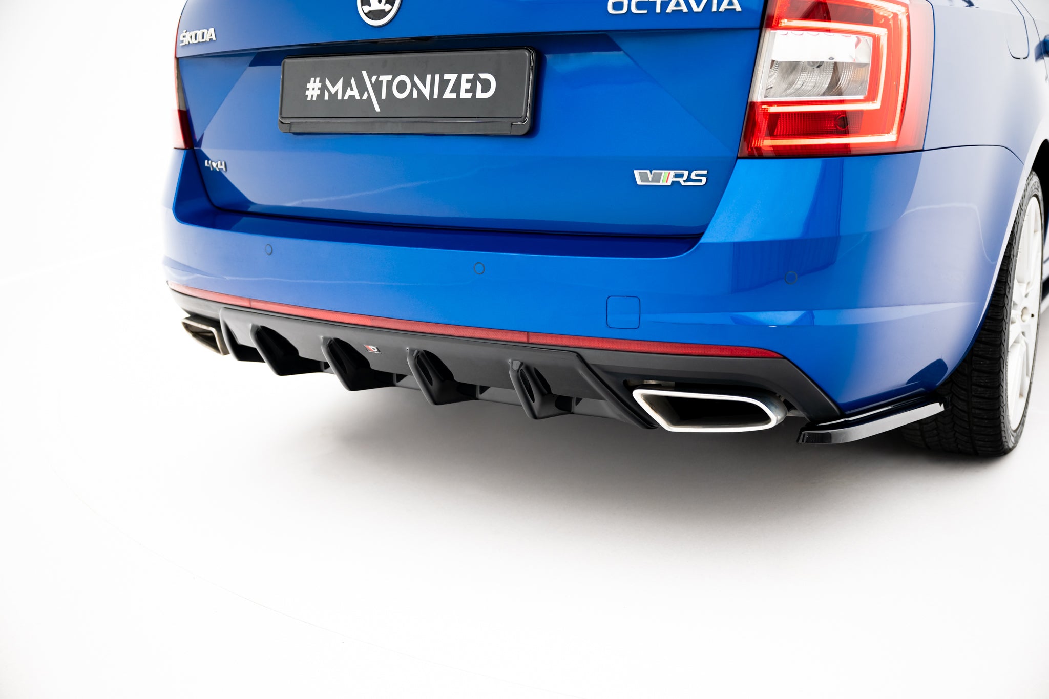 Maxton Design Diffusor Heck Ansatz V.1 passend für Skoda Octavia RS Mk3 / Mk3 FL Hatchback / Kombi schwarz Hochglanz