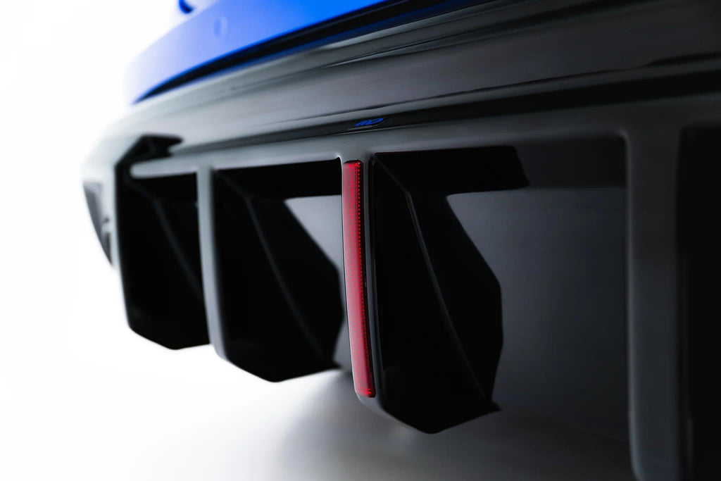 Maxton Design Diffusor Heck Ansatz passend für Audi RS3 Limousine 8Y Facelift (Version mit Originalreflektor) schwarz Hochglanz