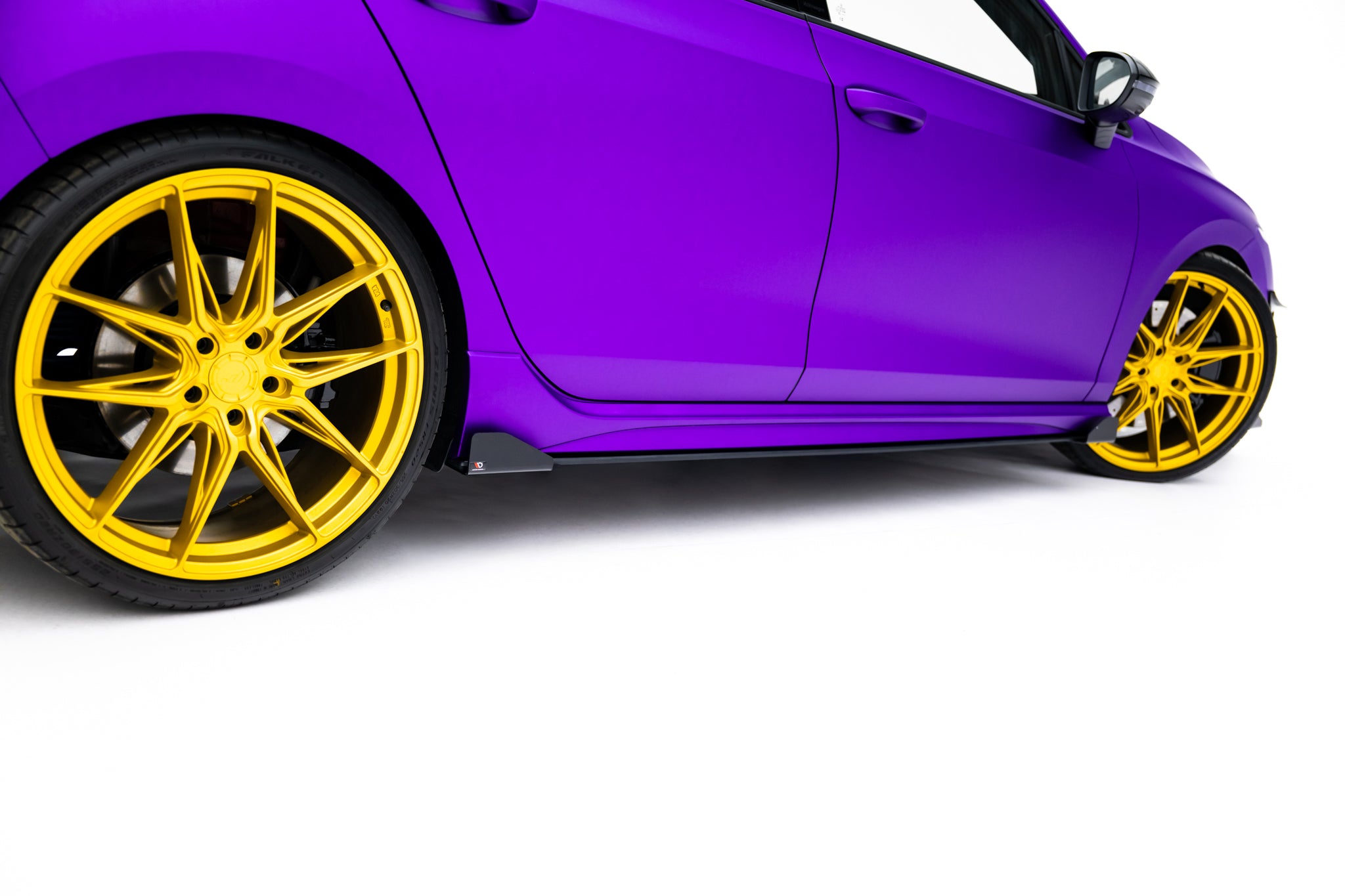 Maxton Design Street Pro Street+ Seitenschweller Leisten + Flaps passend für VW Golf R Hatchback Mk8 / Mk8 Facelift schwarz Hochglanz