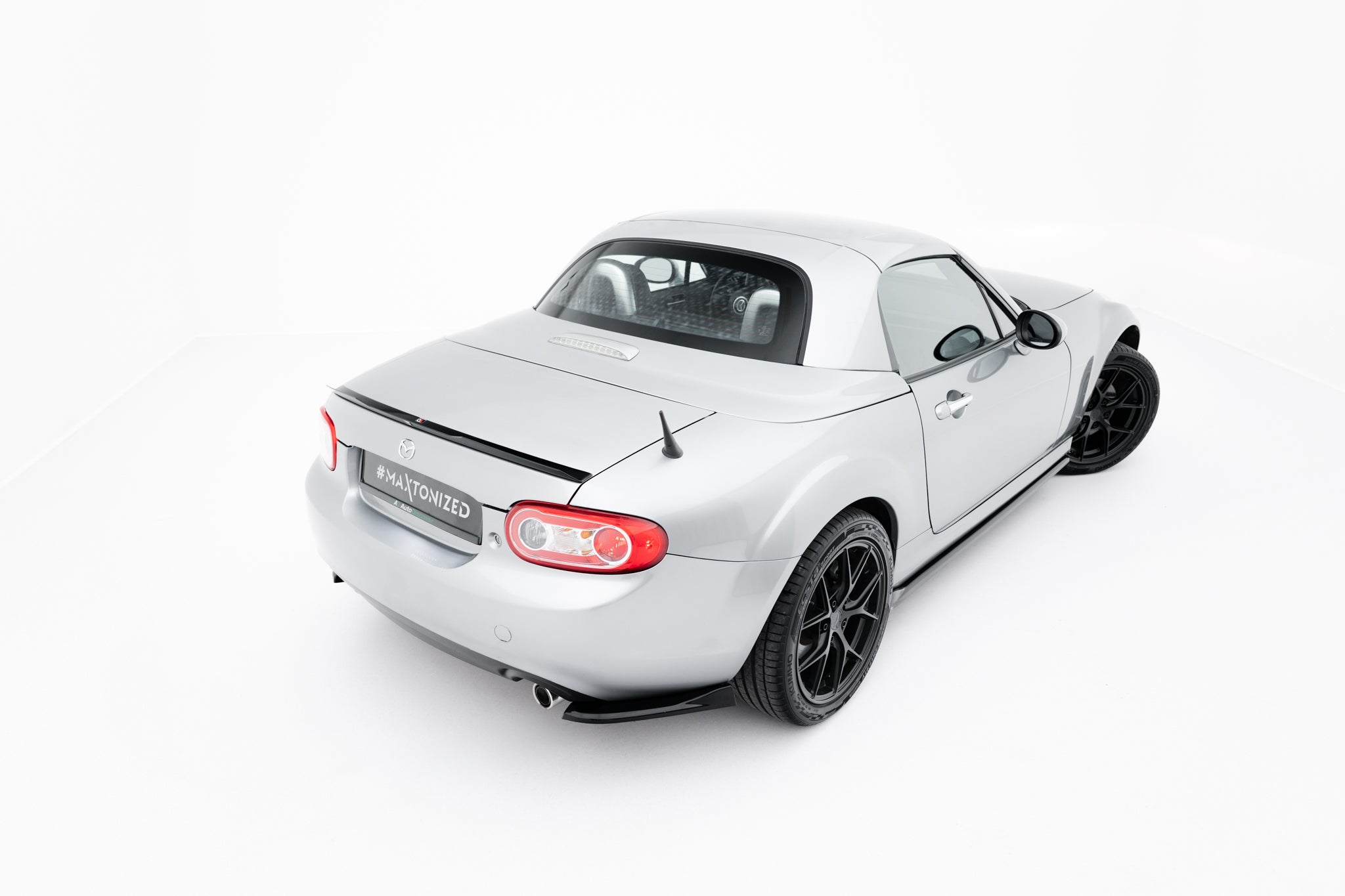 Maxton Design Heck Ansatz Flaps Diffusor passend für Mazda MX-5 Mk3 (NC) Facelift schwarz Hochglanz