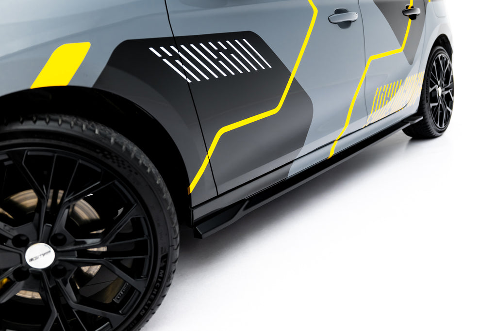 Maxton Design Street+ Seitenschweller Leisten passend für Opel Corsa F Facelift (Mk6 Facelift) schwarz Hochglanz