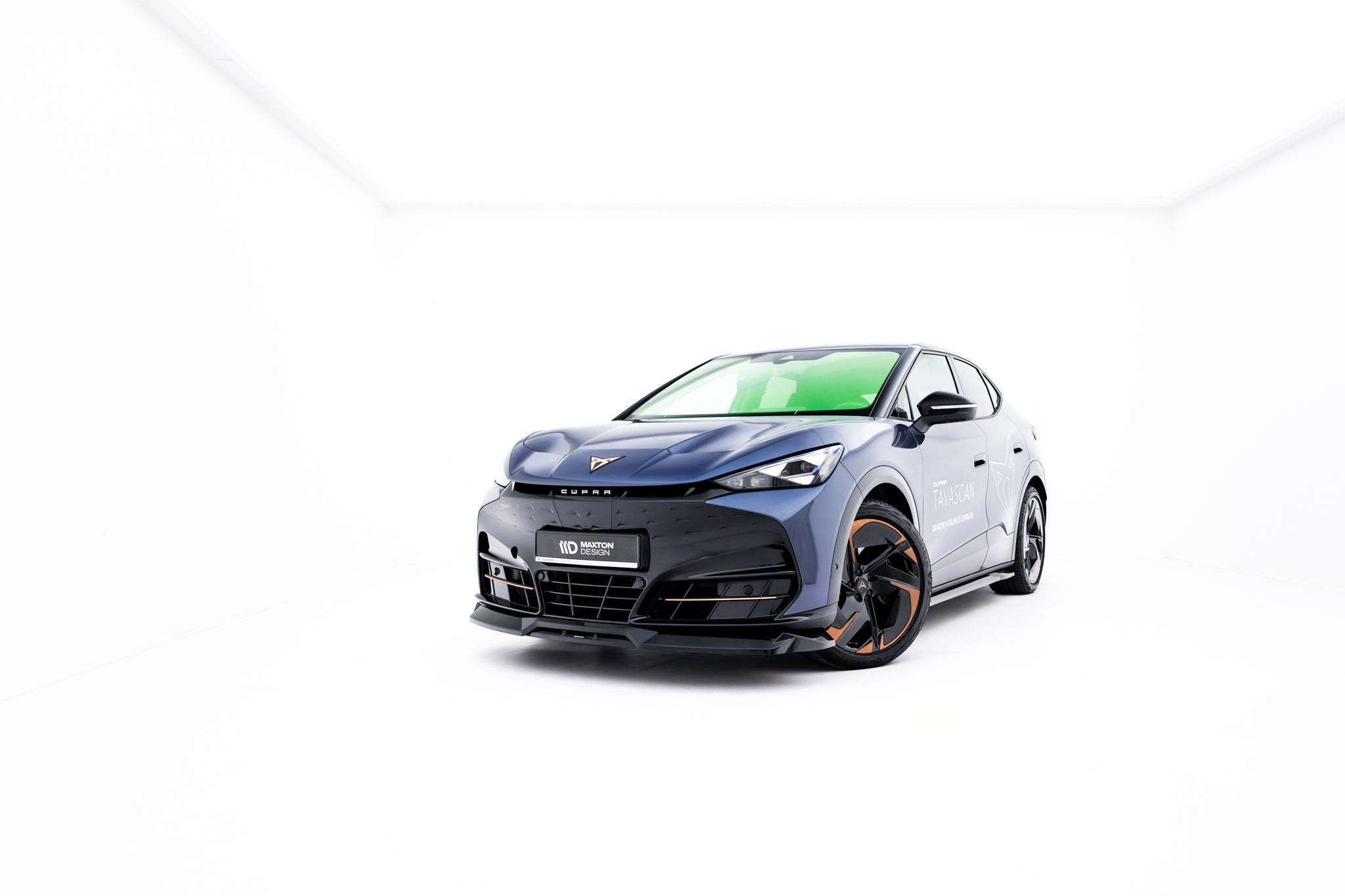 Maxton Design Street+ Spoilerlippe Front Ansatz passend für Cupra Tavascan Mk1 schwarz Hochglanz