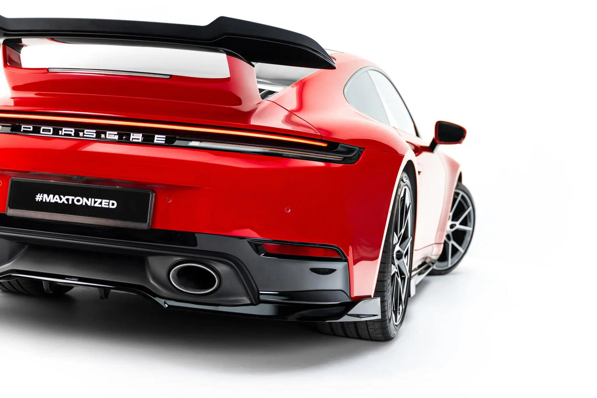 Maxton Design Street+ Mittlerer Diffusor RACE für Porsche 911 Carrera Aero 992 Facelift [2025-] | Schwarz Hochglanz | ABS-Kunststoff
