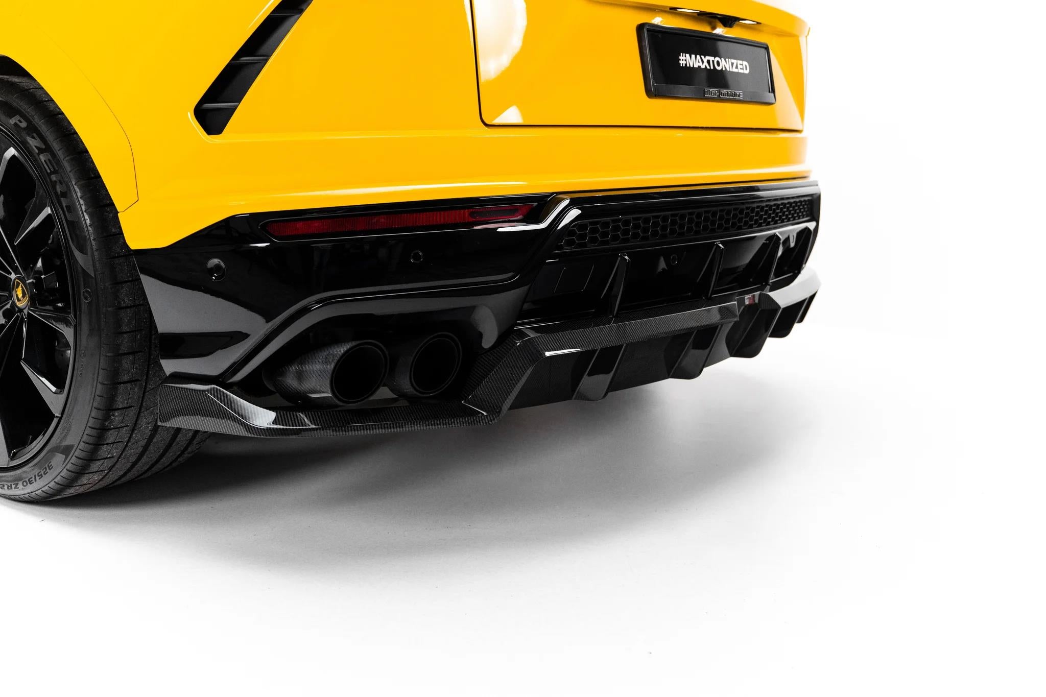 Maxton Design Prepreg Carbon Fiber Rear Splitter (mit Einem Vertikalem Balken) Lamborghini Urus Mk1