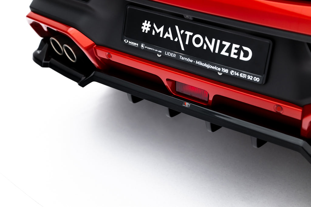 Maxton Design Street+ Mittlerer Diffusor RACE passend für Forthing T-Five Mk1 schwarz Hochglanz