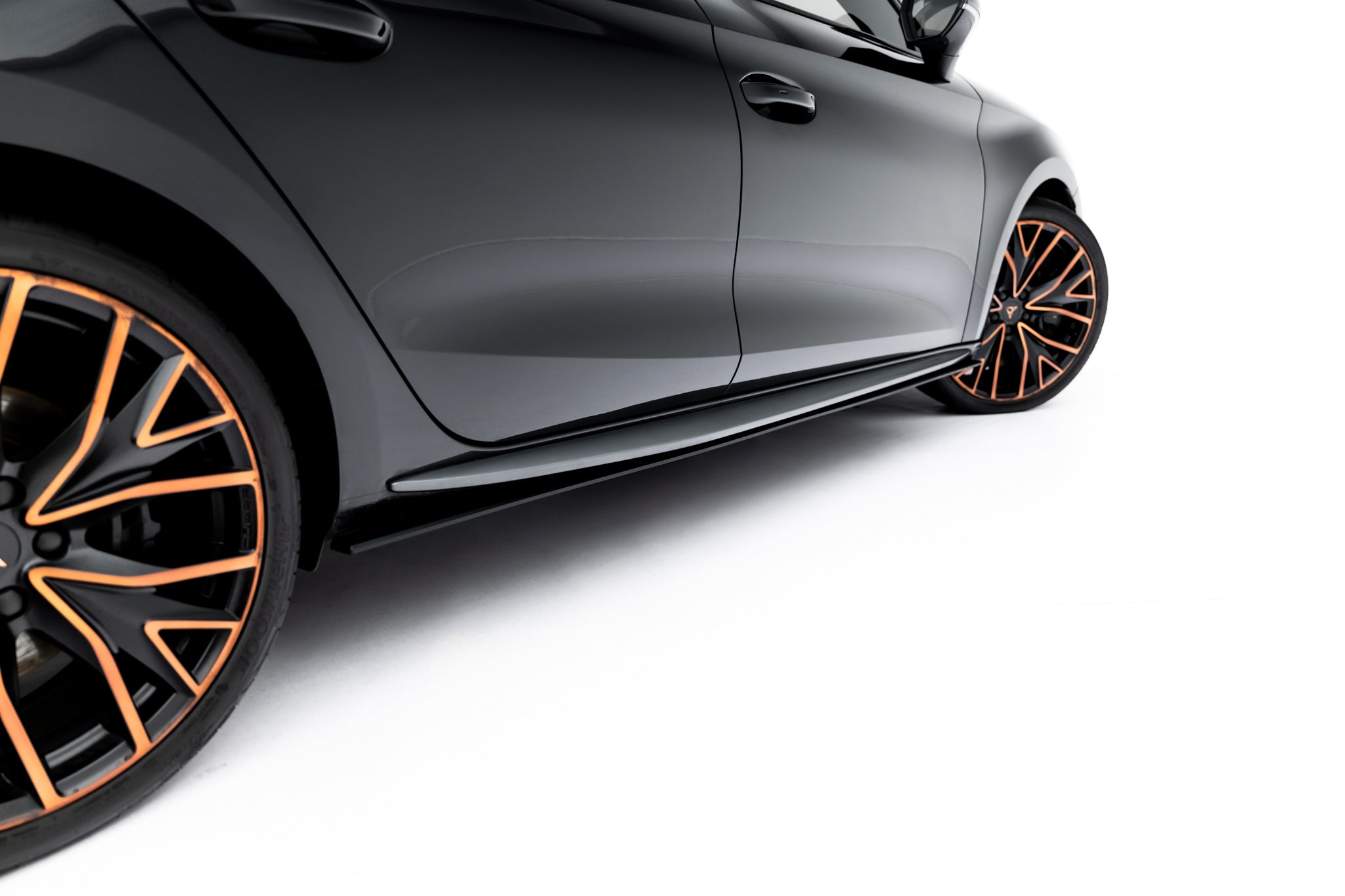 Maxton Design Street Pro Street+ Seitenschweller Leisten passend für Cupra Leon ST / Hatchback Aero Mk1 / Mk1 Facelift