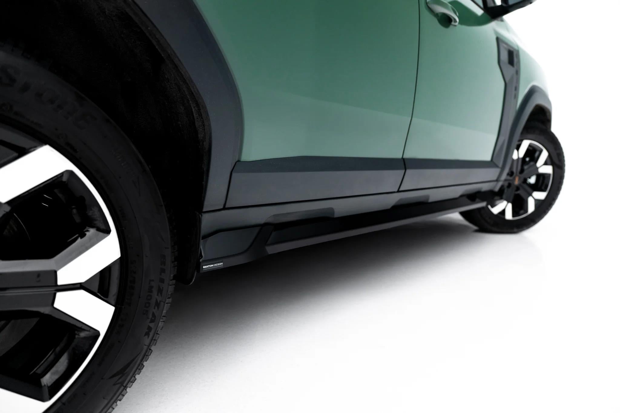 Maxton Design Street+ Seitenschweller Leisten Passend für Dacia Duster Mk3 Schwarz Hochglanz
