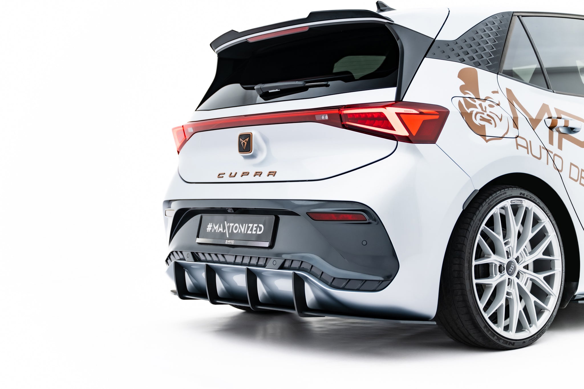 Maxton Design Street Pro Heckschürze passend für Cupra Born Mk1