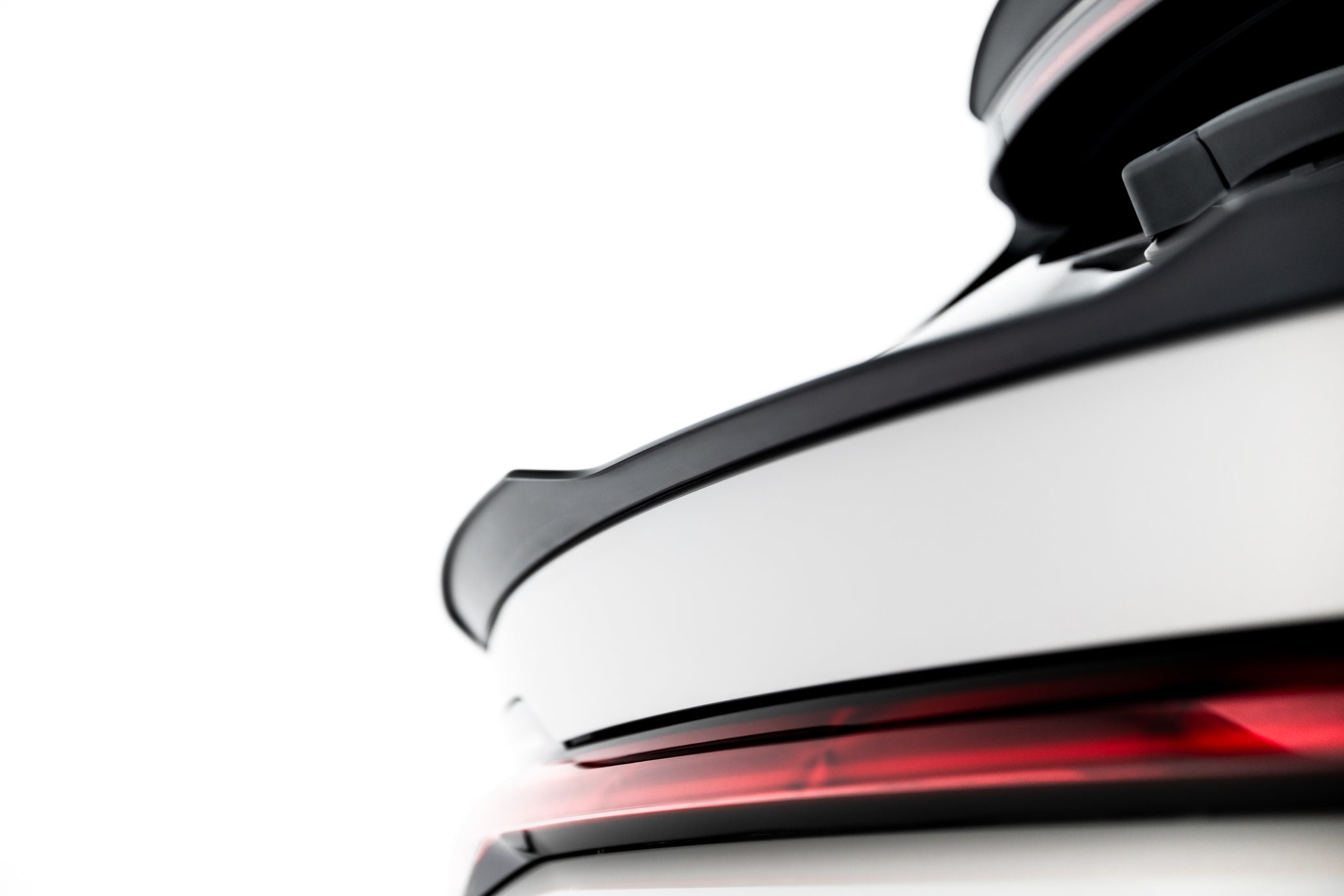 Maxton Design Niedriger Spoiler CAP passend für BYD Seal U Mk1 schwarz Hochglanz