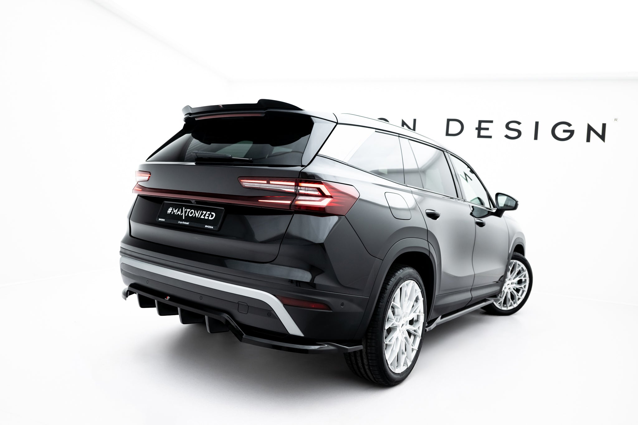 Maxton Design Spoiler CAP passend für Skoda Kodiaq RS Mk2 schwarz Hochglanz