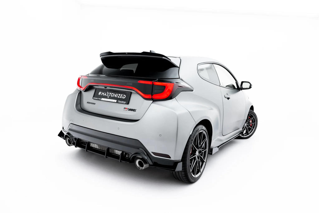 Maxton Design Street Pro Heck Ansatz Flaps Diffusor + Flaps passend für Toyota GR Yaris Mk4 Facelift schwarz Hochglanz