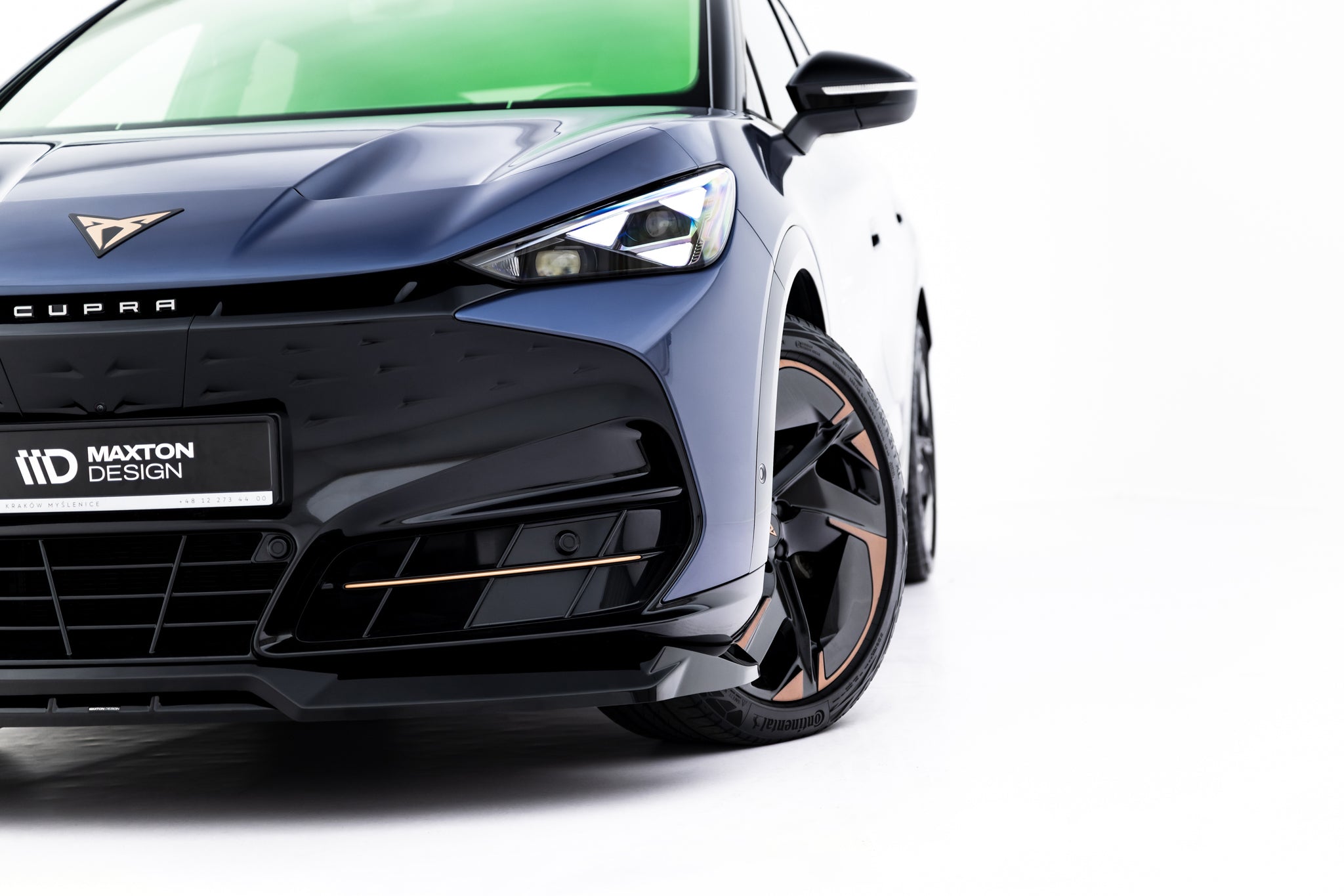 Maxton Design Street+ Spoilerlippe Front Ansatz passend für Cupra Tavascan Mk1 schwarz Hochglanz