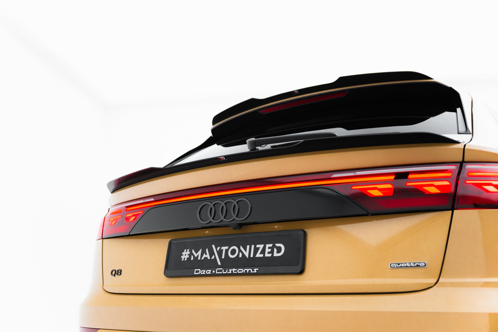 Maxton Design Niedriger Spoiler CAP V.1 passend für Audi RSQ8 Mk1 Facelift schwarz Hochglanz