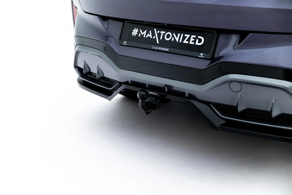Maxton Design Street+ Mittlerer Diffusor RACE passend für V.3 Cupra Terramar Mk1 (mit AHK) schwarz Hochglanz