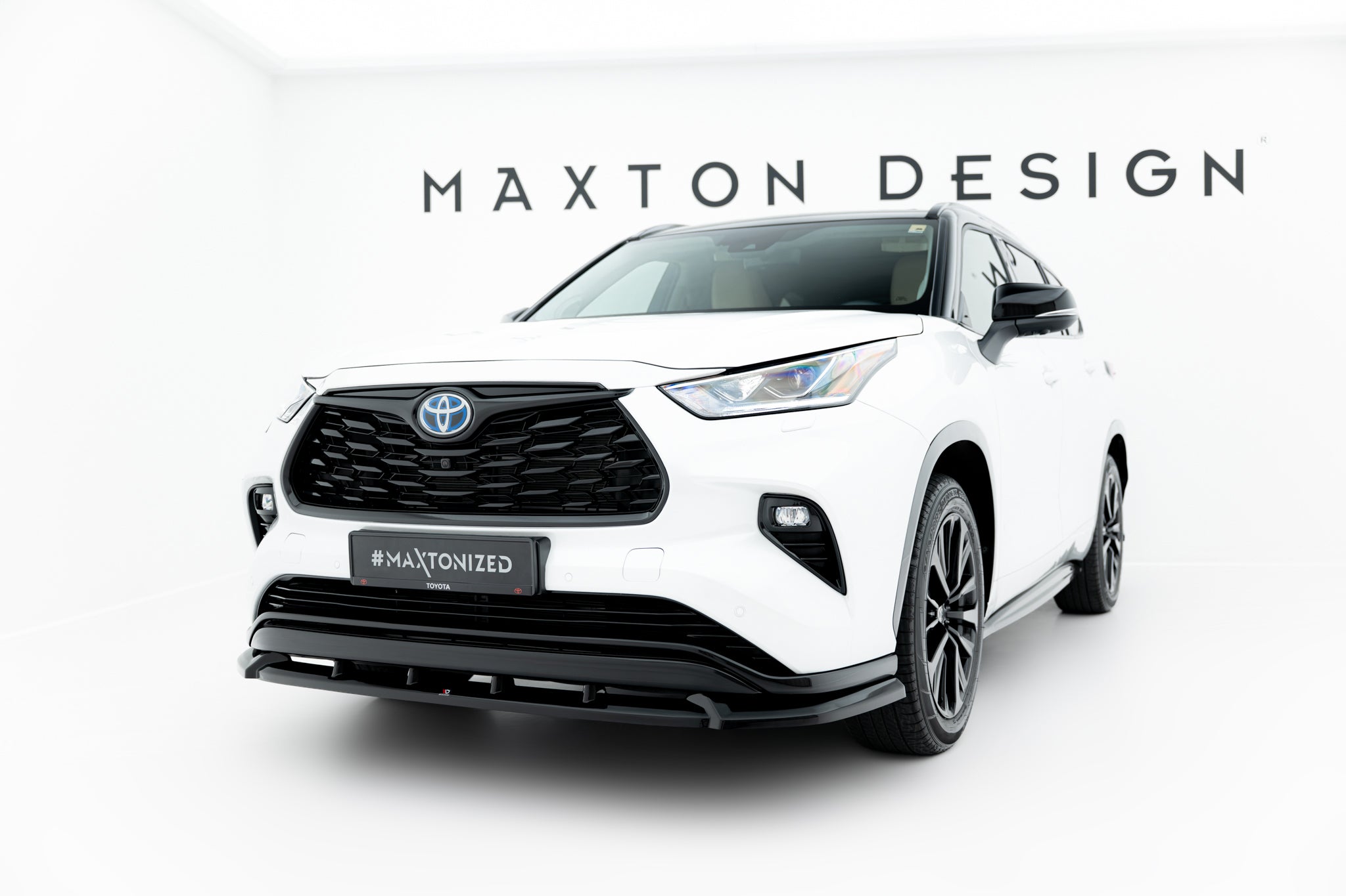 Maxton Design Street+ Spoilerlippe Front Ansatz V.2 passend für Toyota Highlander Mk4 schwarz Hochglanz