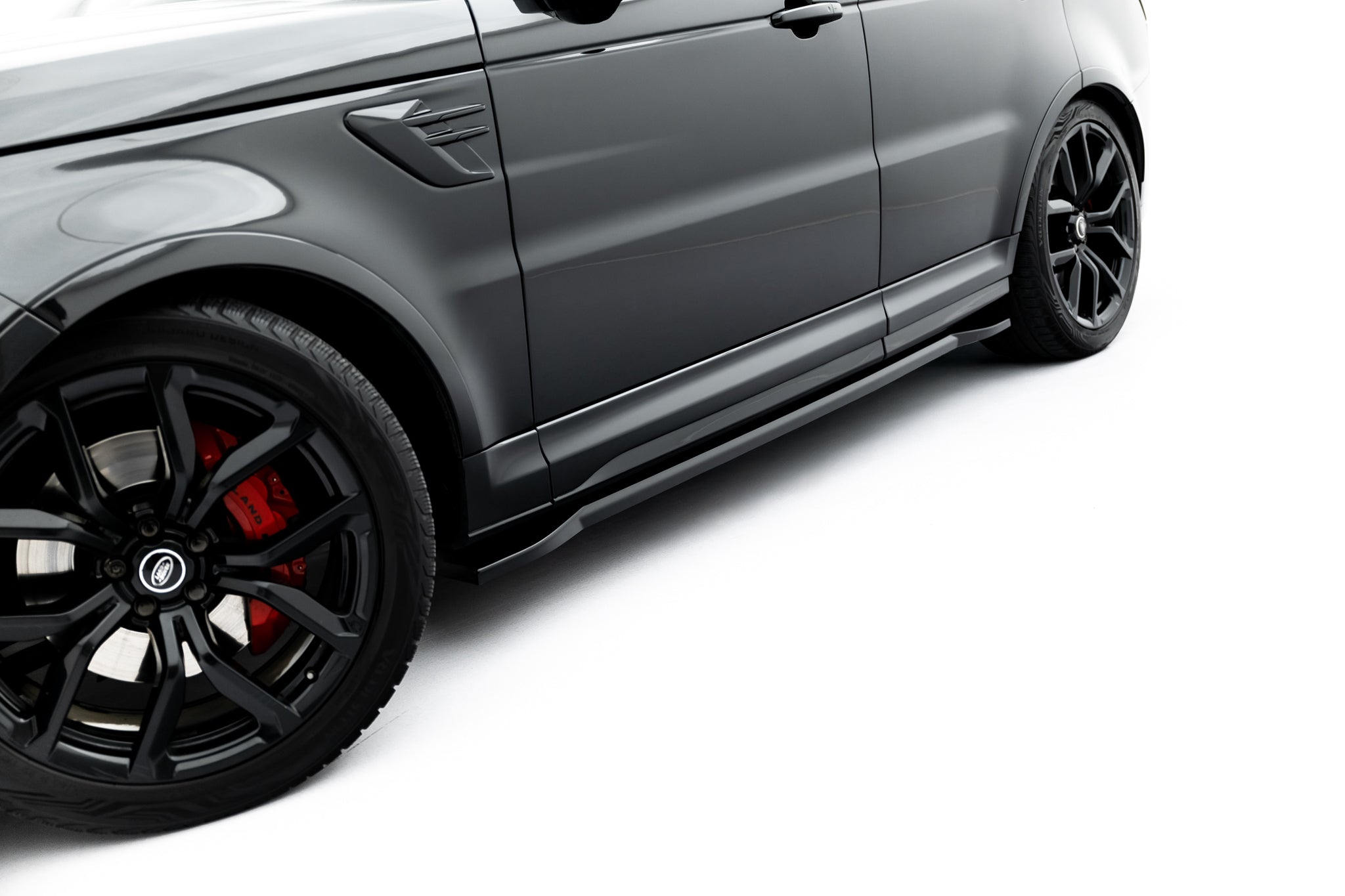 Maxton Design Street+ Seitenschweller Leisten passend für Land Rover Range Rover SVR Mk2 Facelift schwarz Hochglanz