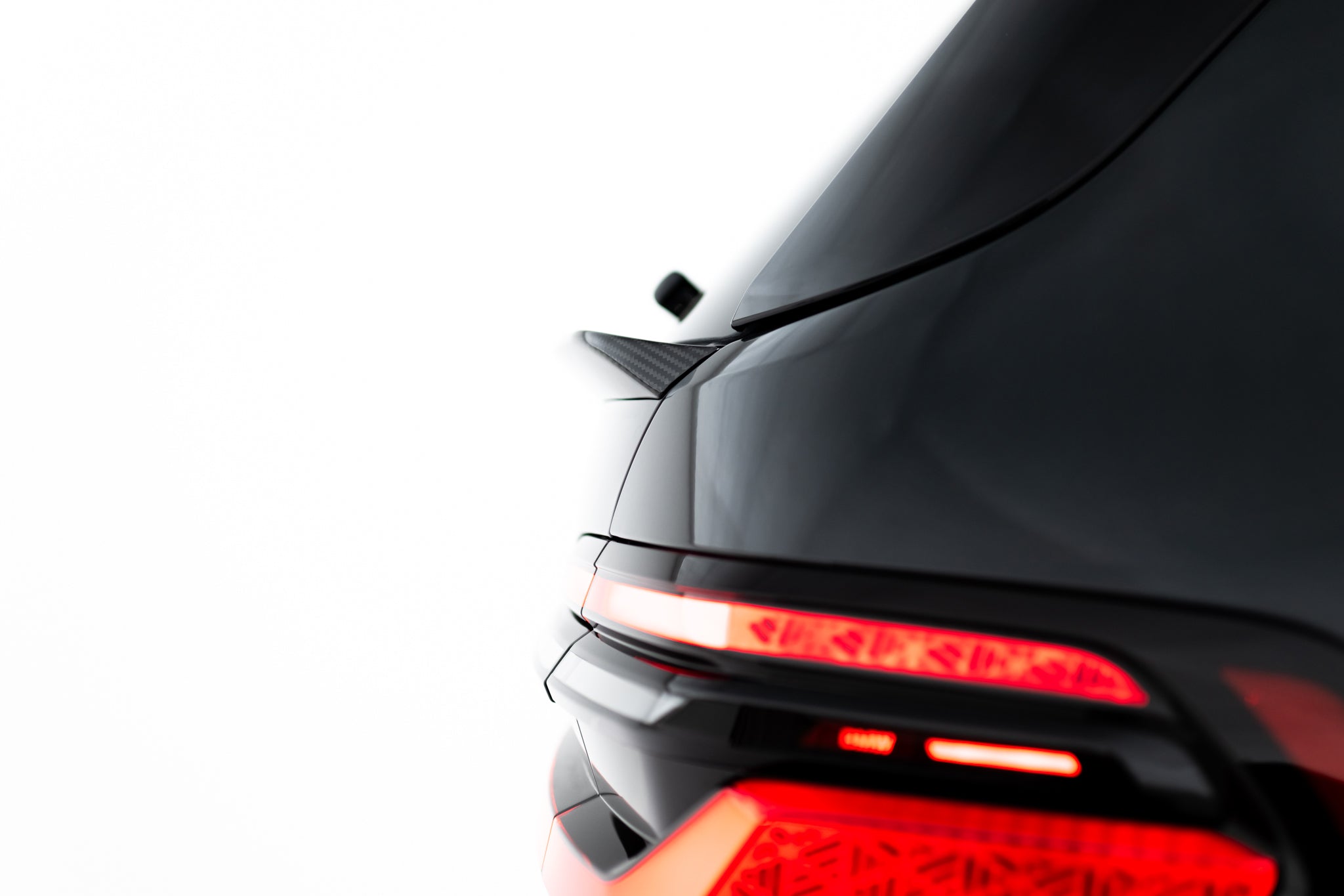 Maxton Design Prepreg Carbon Fiber Heckklappenspoiler (Niedriger) BMW X7 M-Paket G07 für BMW X7 G07
