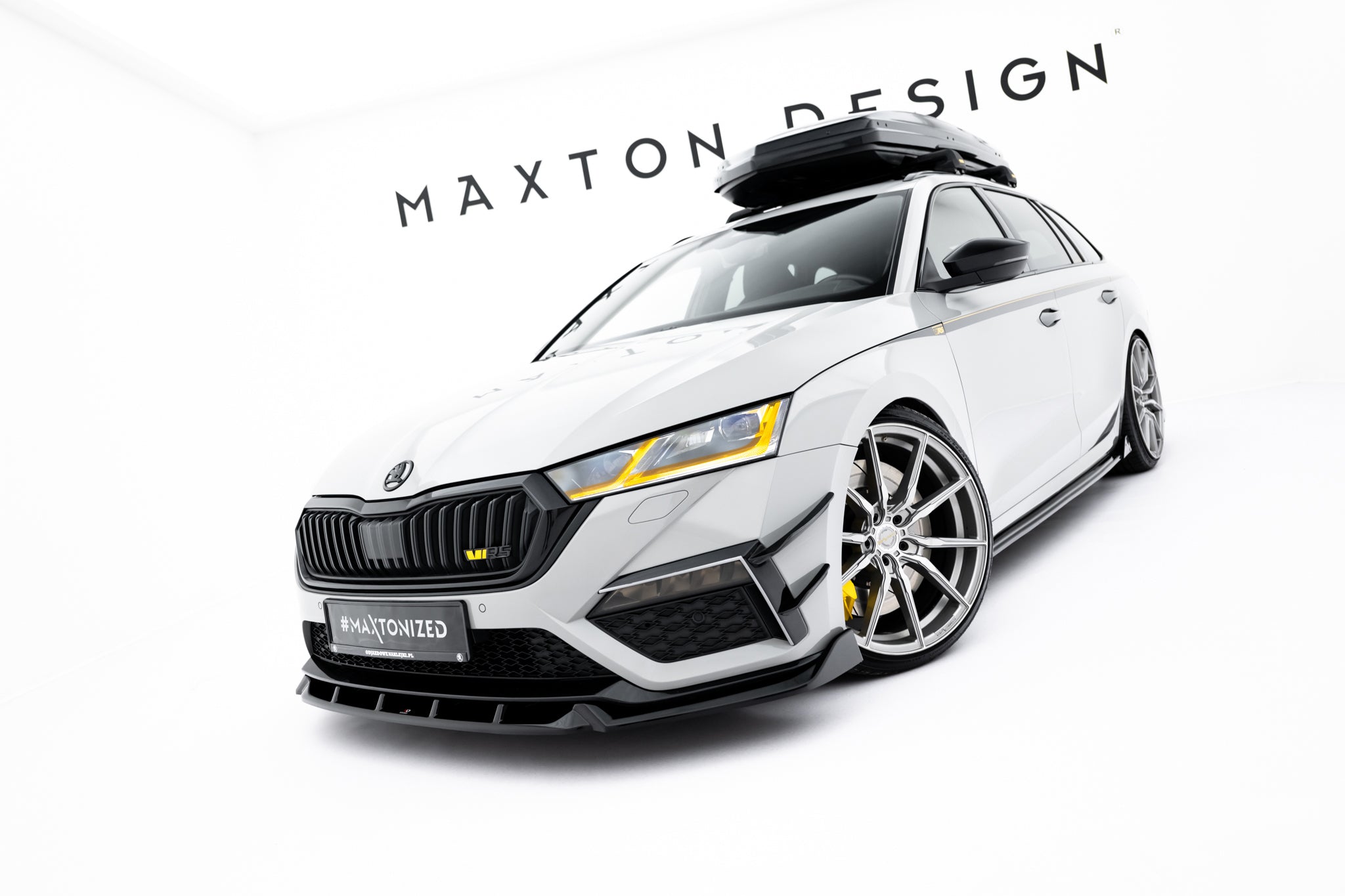 Maxton Design Street+ Spoilerlippe Front Ansatz V.5 passend für Skoda Octavia RS Mk4 schwarz Hochglanz