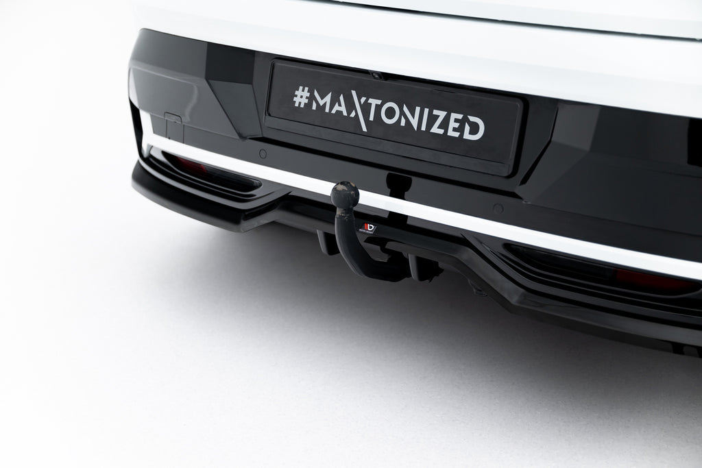 Maxton Design Mittlerer Diffusor Heck Ansatz DTM Look passend für Renault Megane E-Tech Electric Mk1 schwarz Hochglanz