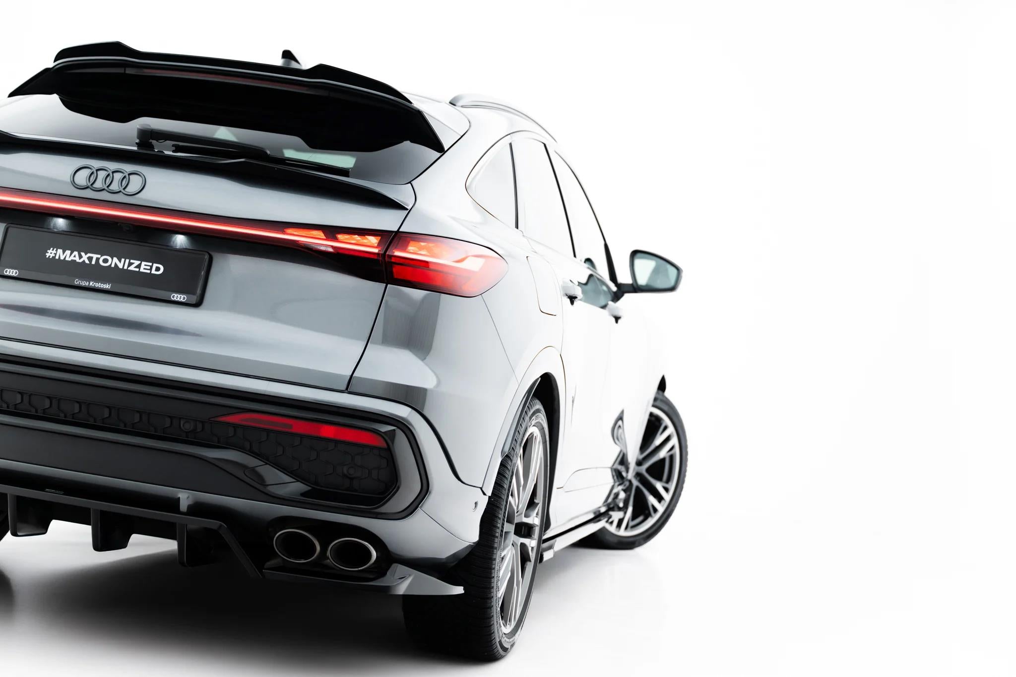 Maxton Design Street+ Mittlerer Diffusor Race Passend für Audi SQ5 Sportback / SUV Mk3 Schwarz Hochglanz