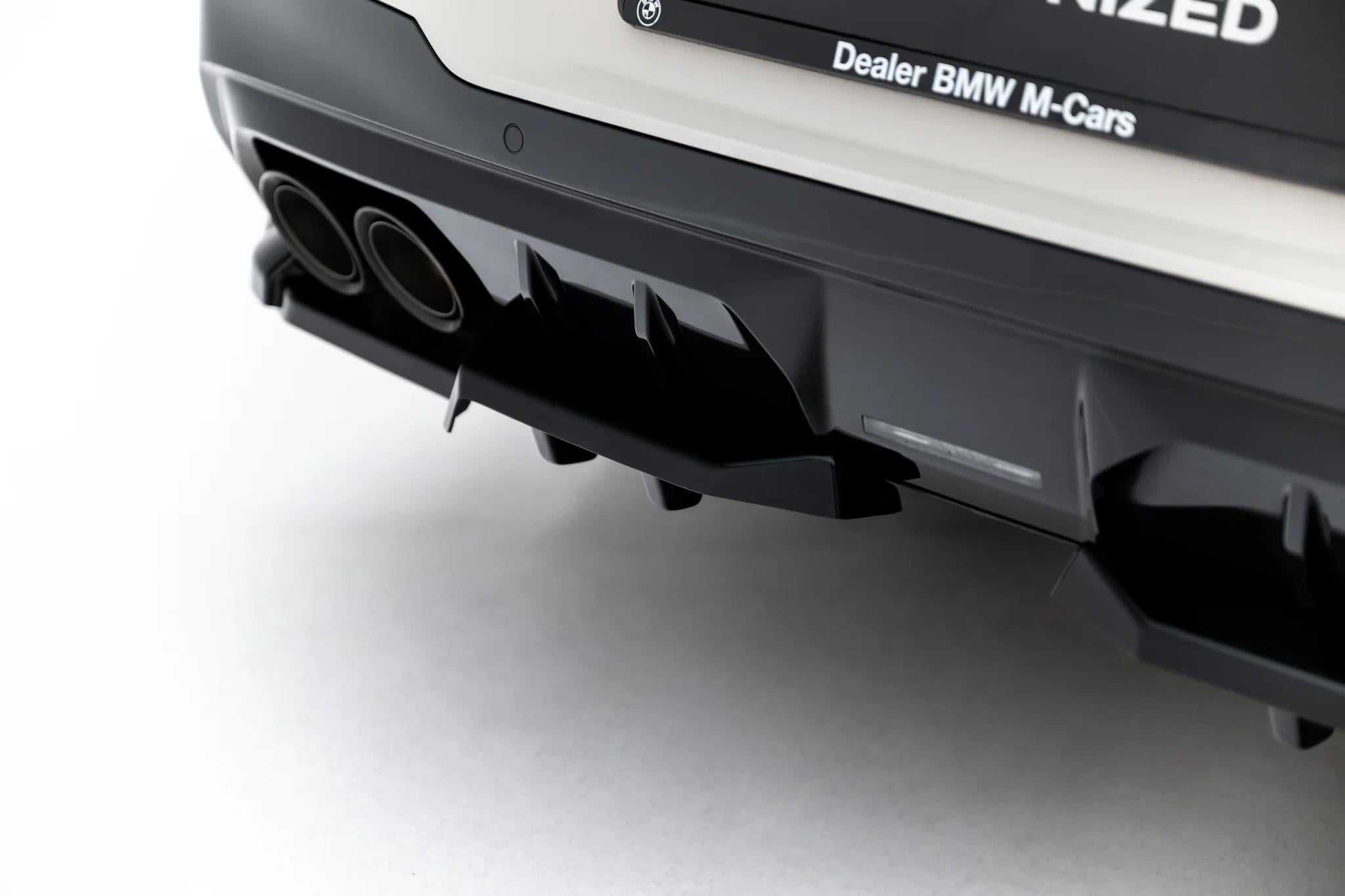Maxton Design Street+ Mittlerer Diffusor RACE passend für BMW X3 M50 G45 schwarz Hochglanz
