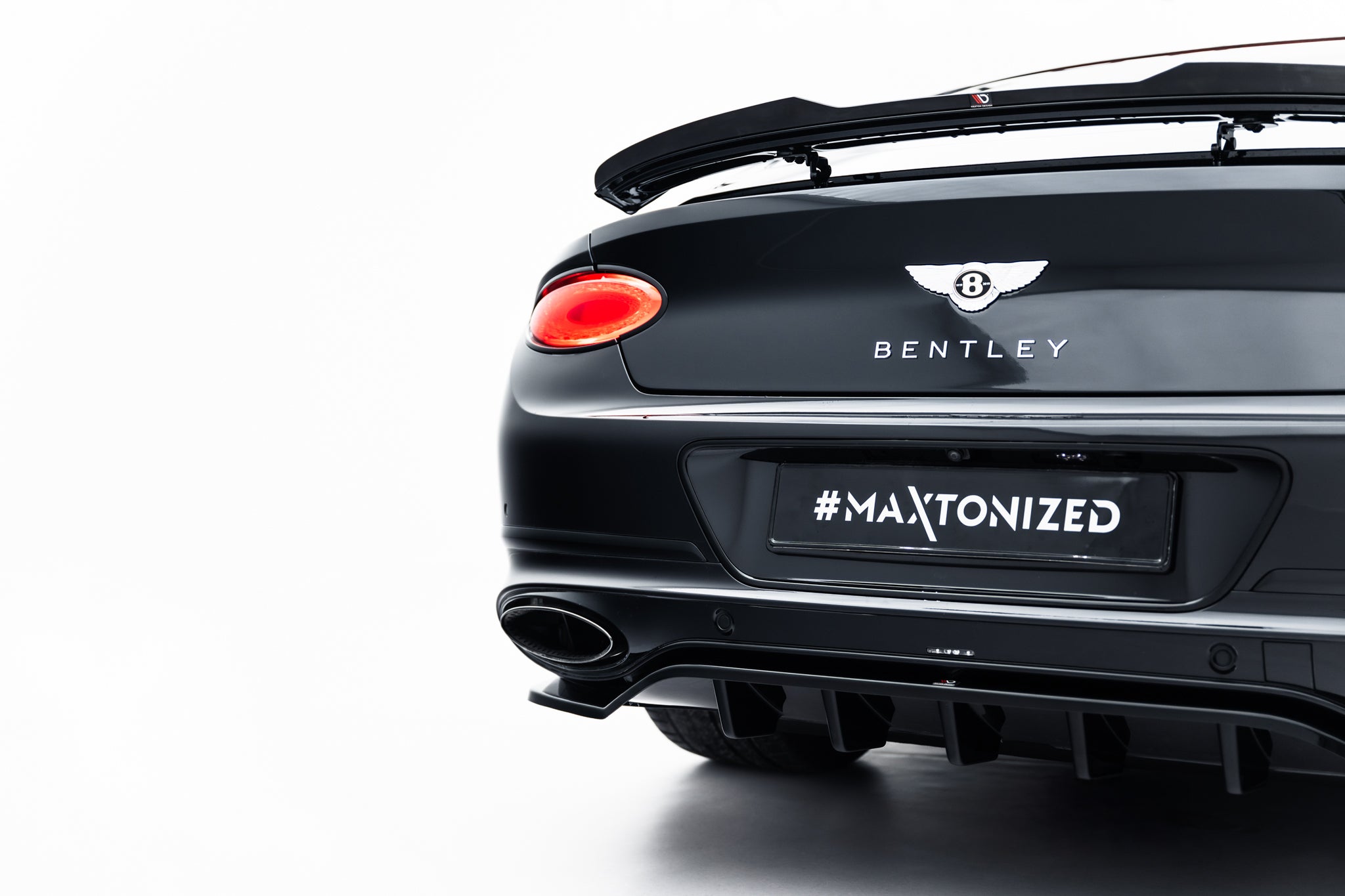 Maxton Design Street+ Mittlerer Diffusor RACE passend für Bentley Continental GT Coupe Mk3 schwarz Hochglanz