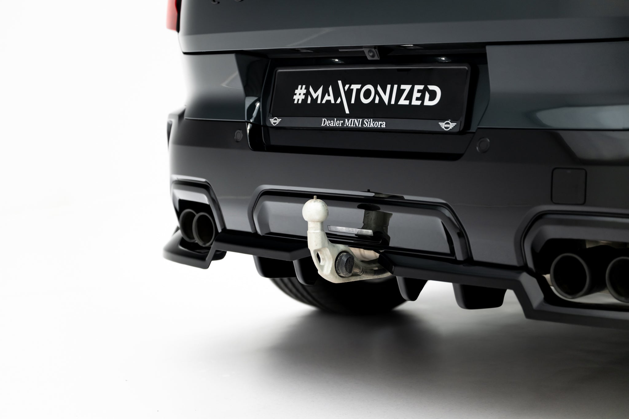 Maxton Design Street+ Mittlerer Diffusor RACE passend für Mini Countryman JCW U25 schwarz Hochglanz