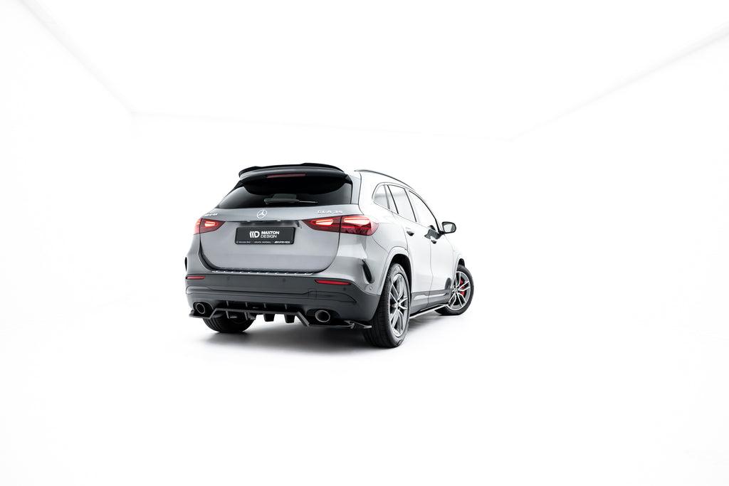 Maxton Design Street+ Mittlerer Diffusor RACE passend für Mercedes-AMG GLA 35 H247 Facelift schwarz Hochglanz