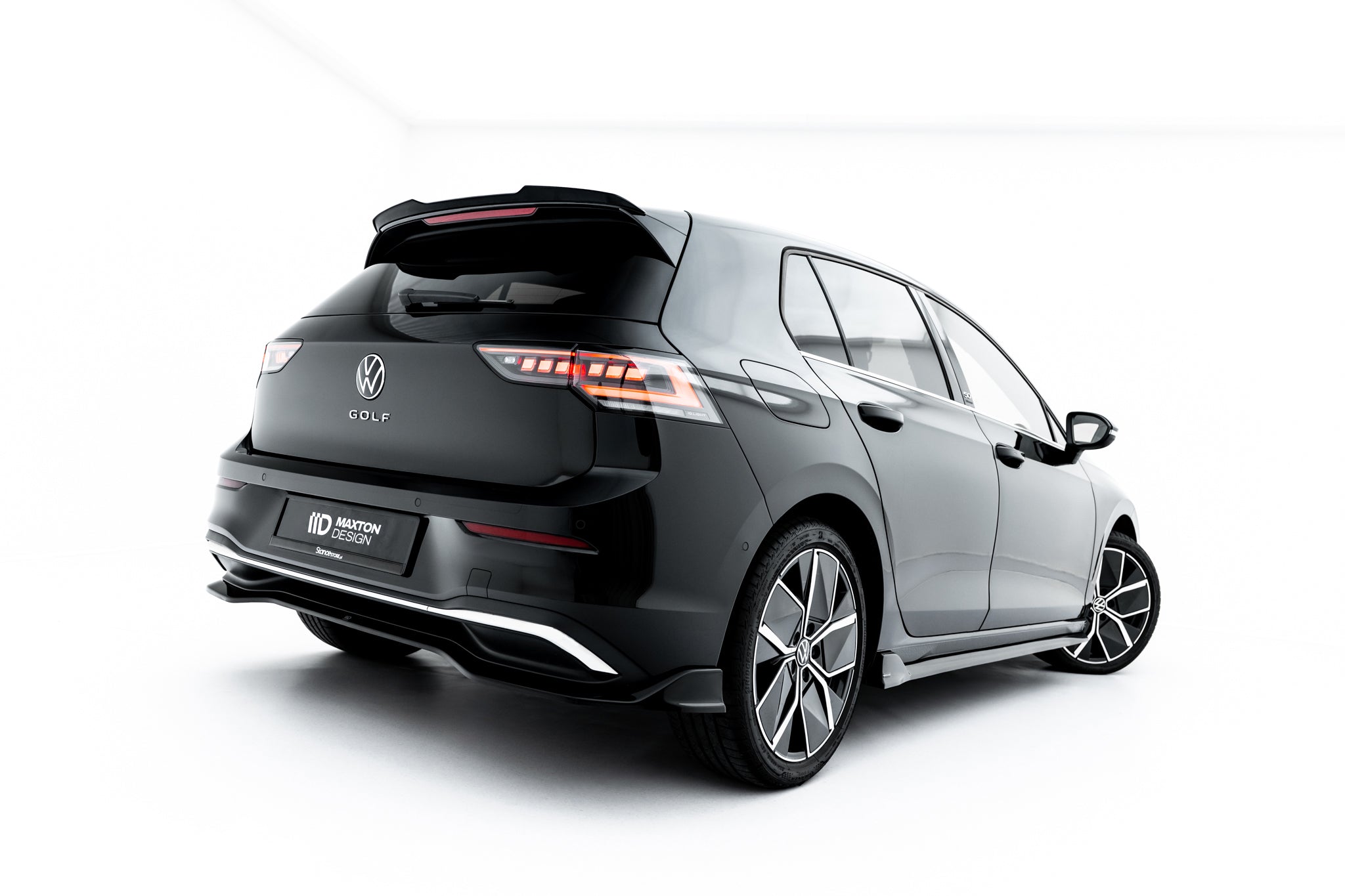 Maxton Design Heckansatz VW Golf Hatchback Mk8 Facelift schwarz Hochglanz für Volkswagen Golf Mk8 Facelift