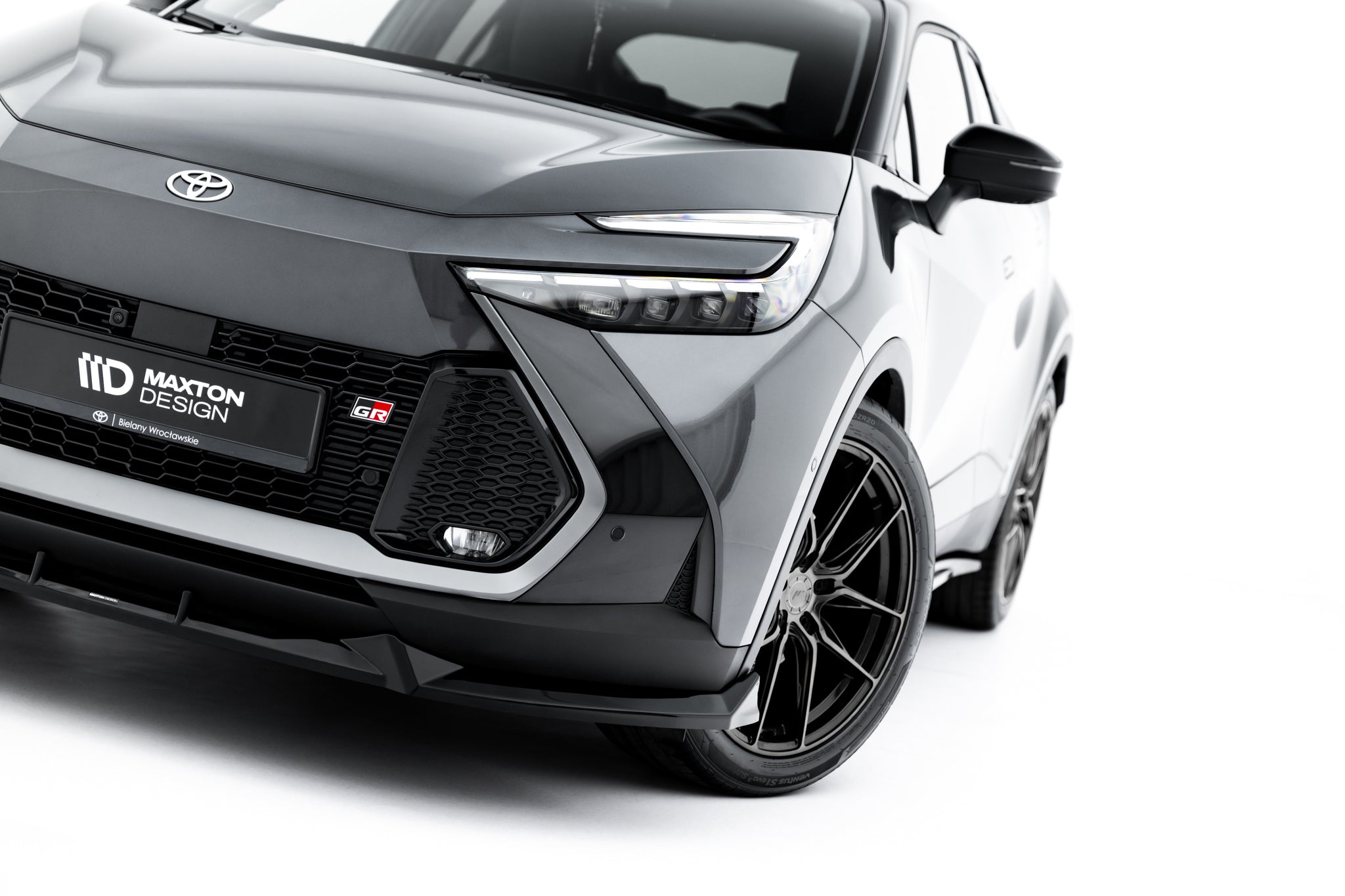 Maxton Design Street+ Spoilerlippe Front Ansatz passend für Toyota C-HR Mk2 schwarz Hochglanz
