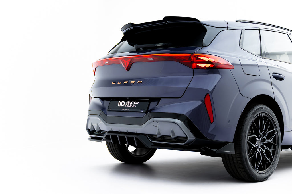 Maxton Design Street+ Mittlerer Diffusor RACE passend für V.1 Cupra Terramar Mk1 (Version ohne Anhängerkupplung) schwarz Hochglanz