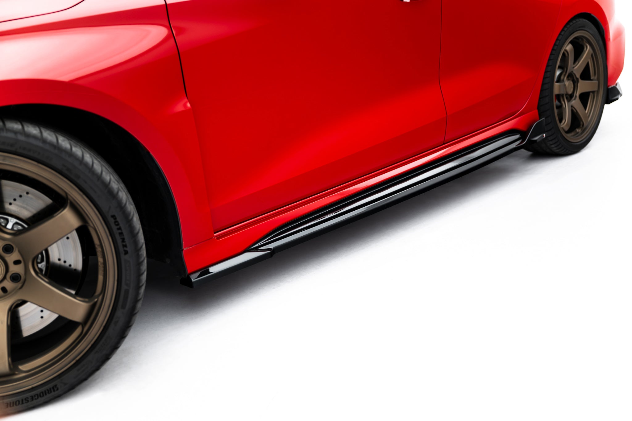 Maxton Design Street+ Seitenschweller Leisten V.2 passend für Audi RS3 Sportback 8Y Facelift schwarz Hochglanz