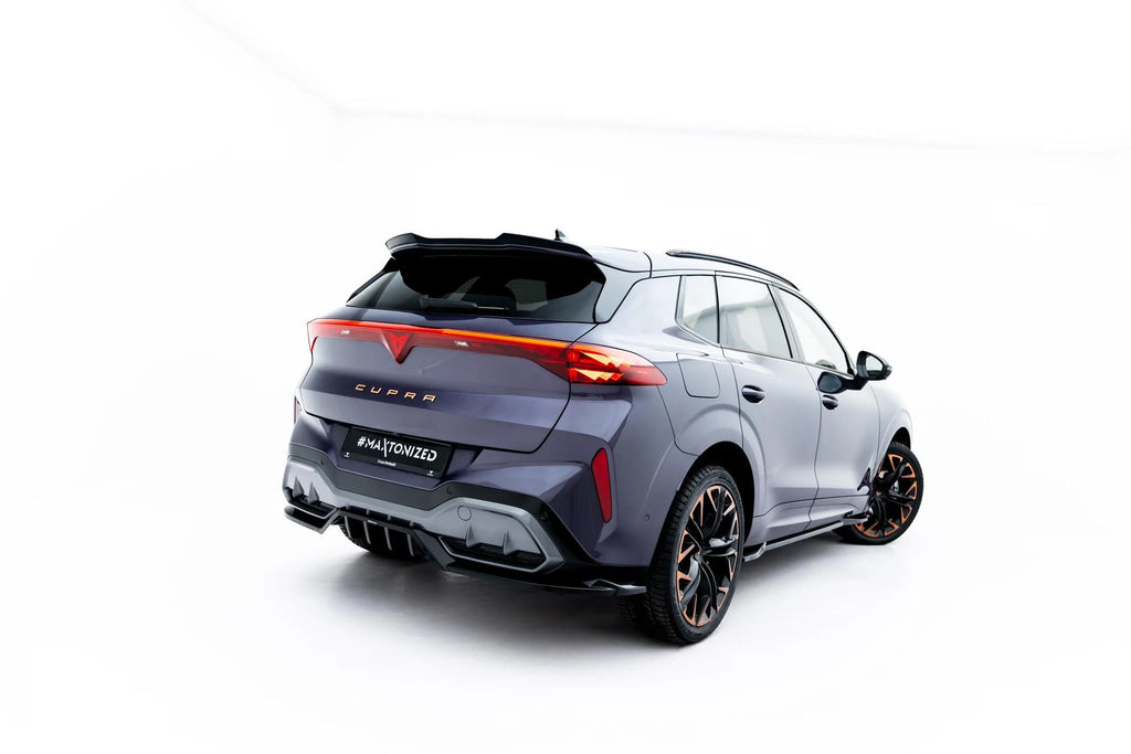Maxton Design Street+ Mittlerer Diffusor RACE passend für V.4 Cupra Terramar Mk1 (mit AHK) schwarz Hochglanz