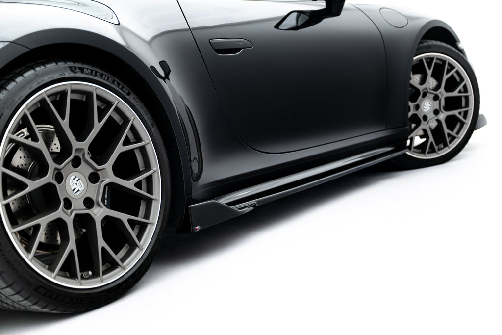Maxton Design Street+ Seitenschweller Leisten V.2 passend für Porsche 911 Carrera Sport Design 992 schwarz Hochglanz