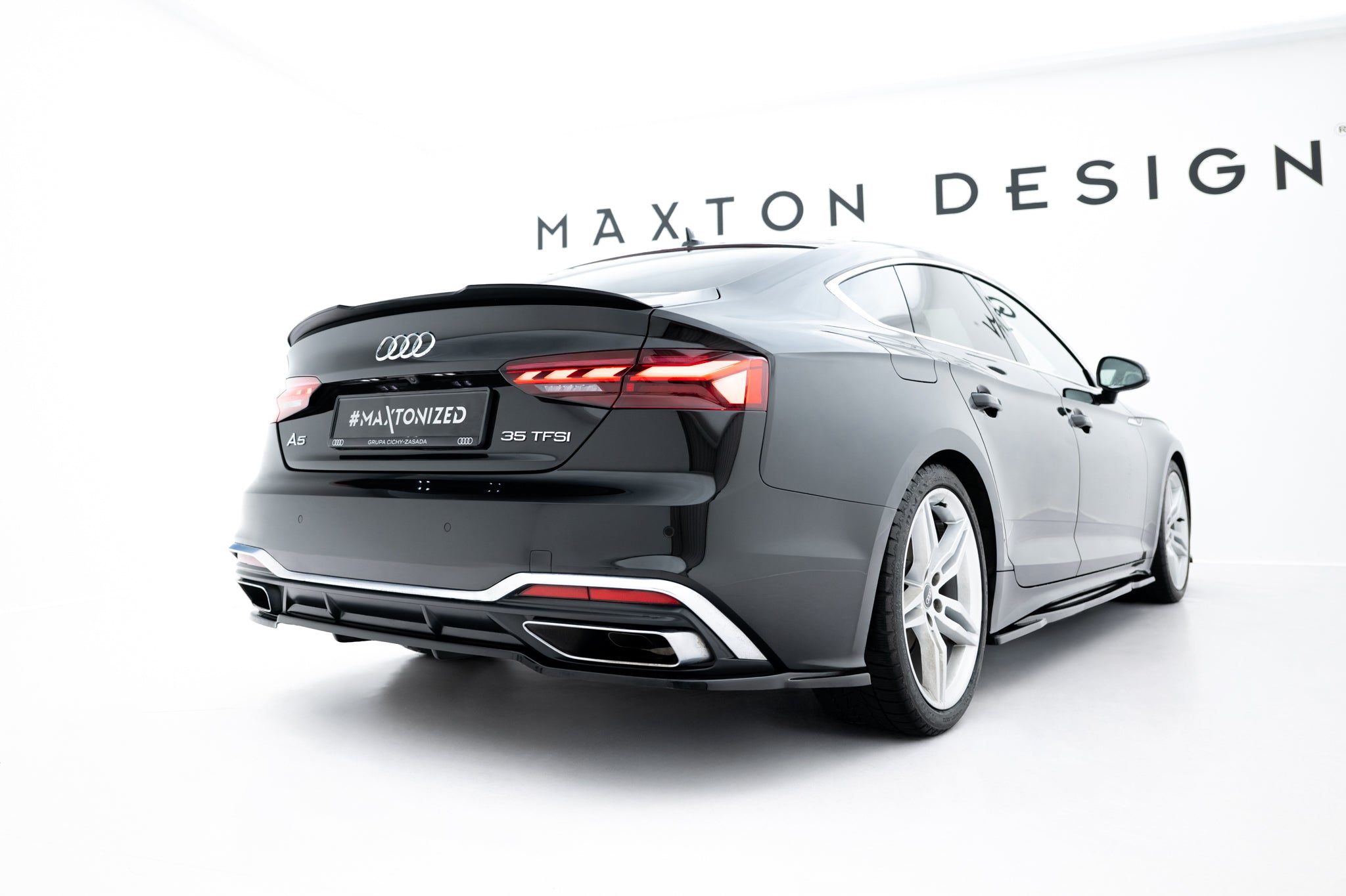 Maxton Design Spoiler CAP V.1 passend für Audi A5 F5 Sportback schwarz Hochglanz