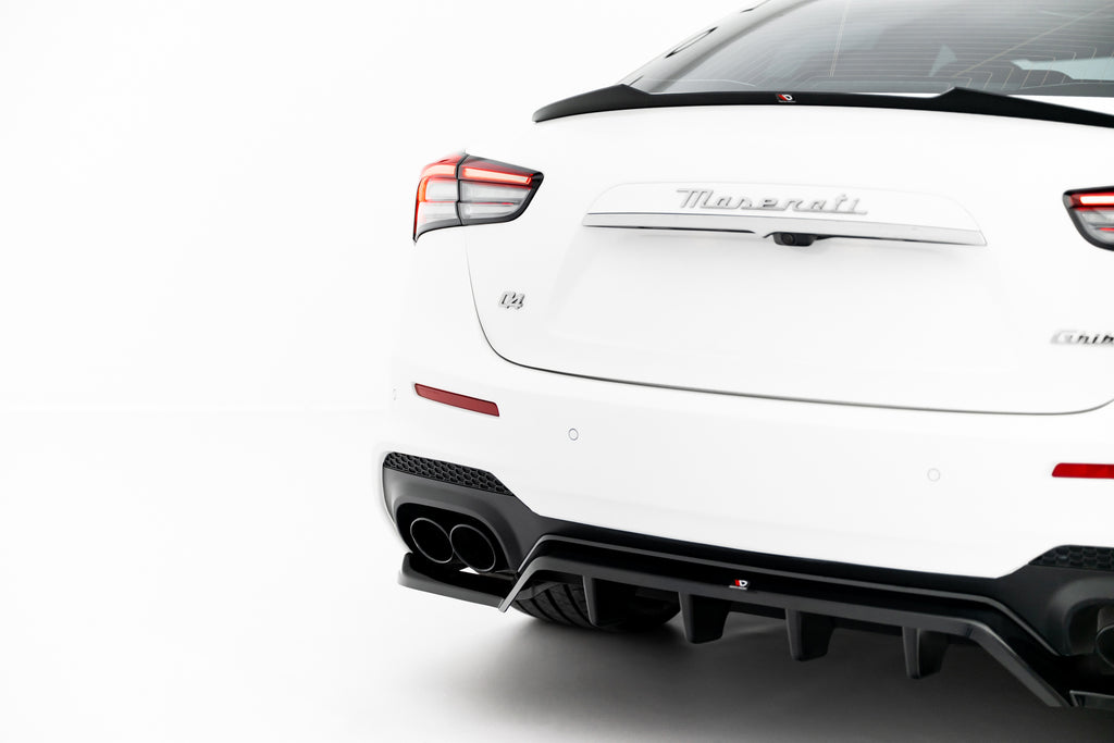 Maxton Design Street+ Mittlerer Diffusor RACE passend für Maserati Ghibli Modena Mk3 Facelift schwarz Hochglanz