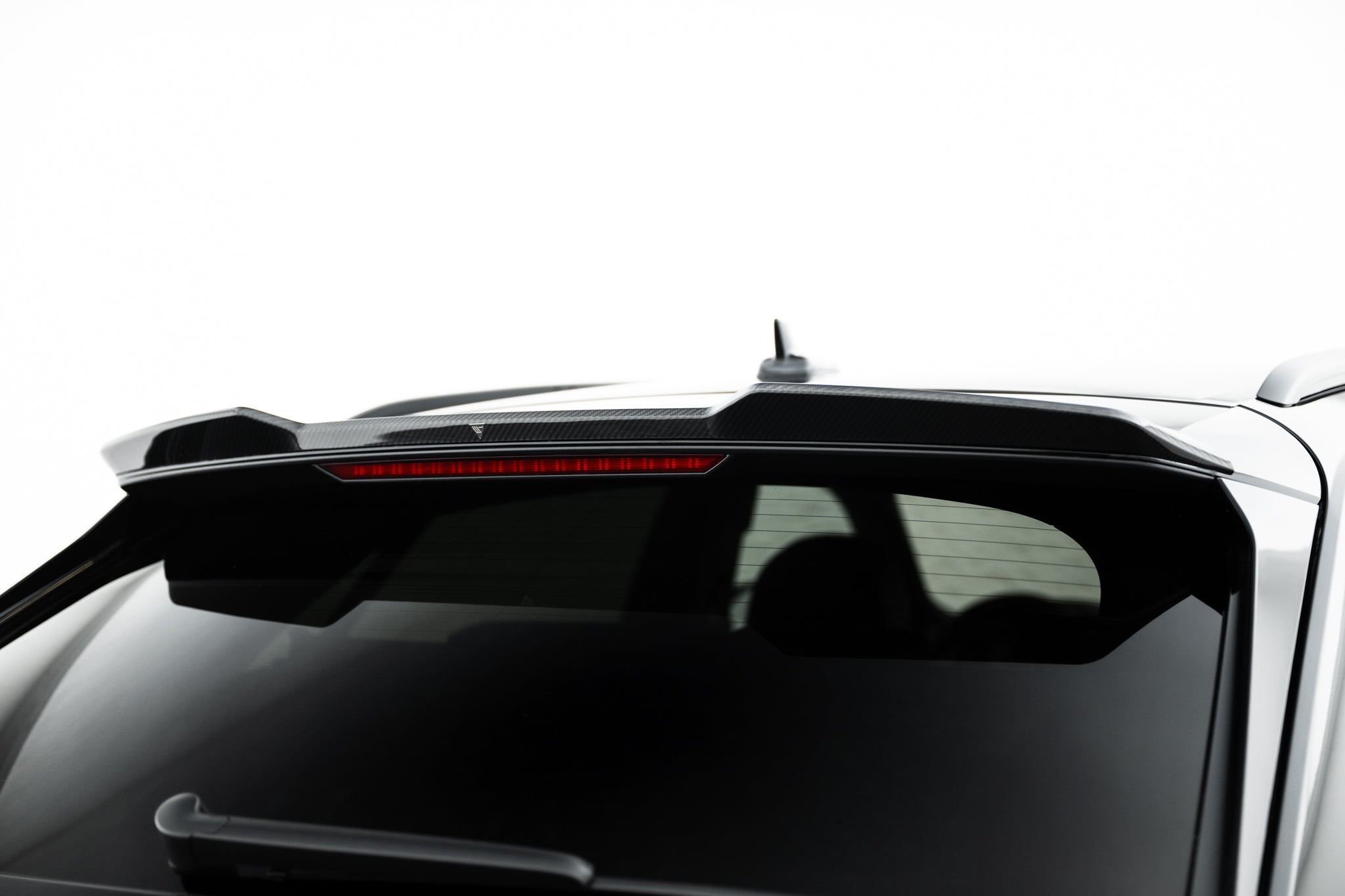 Maxton Design Prepreg Carbon Fiber Tailgate Spoiler (Upper) Audi SQ8 / Q8 S-Line Mk1 Facelift für Audi Q8